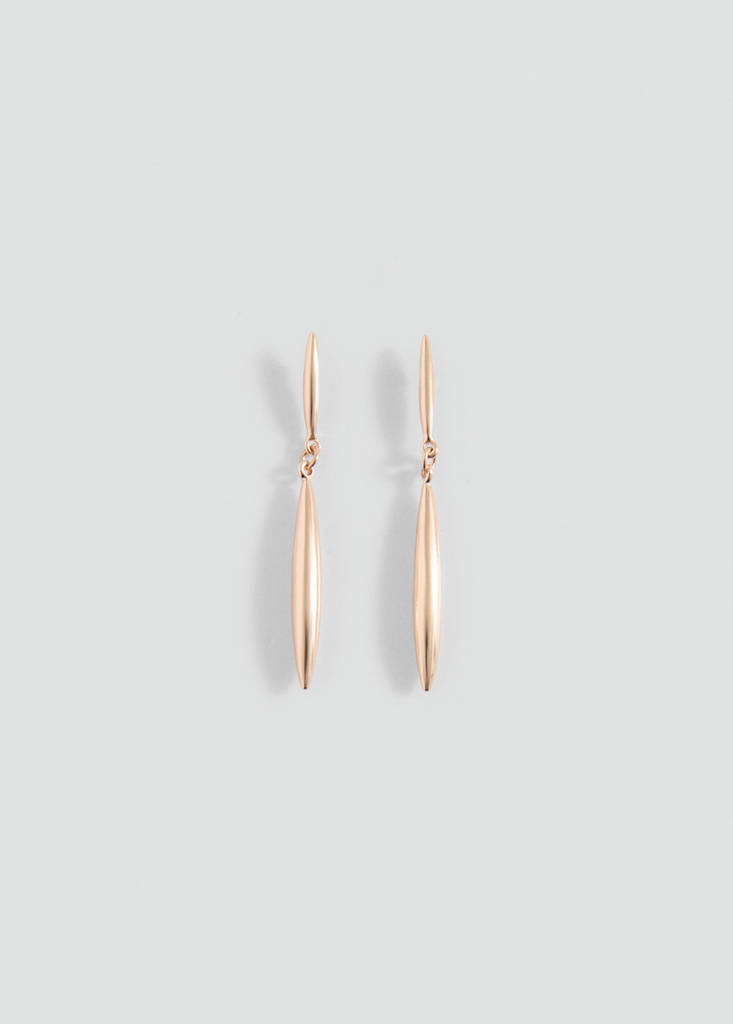 Long drop earrings — Gold