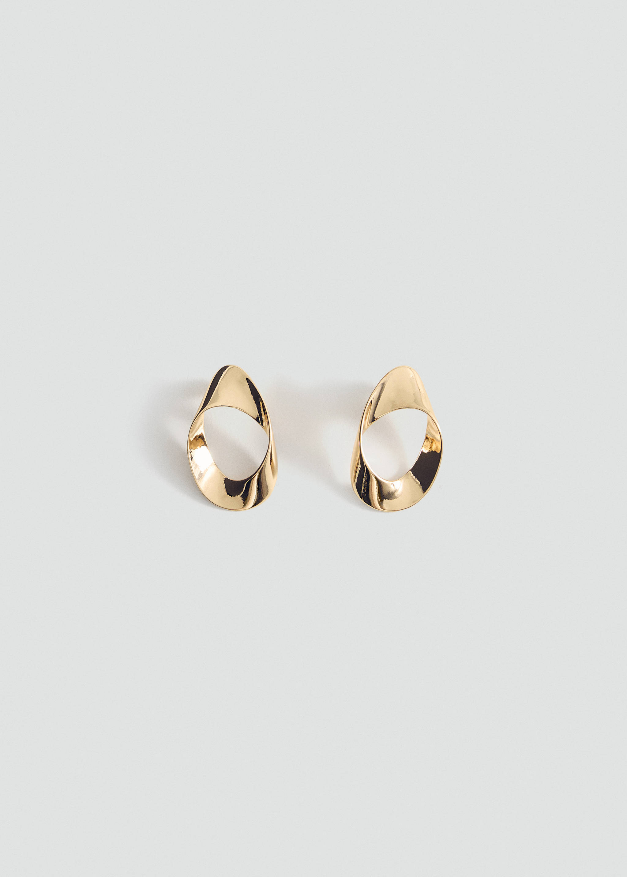 Twisted hoop earrings - Article without model