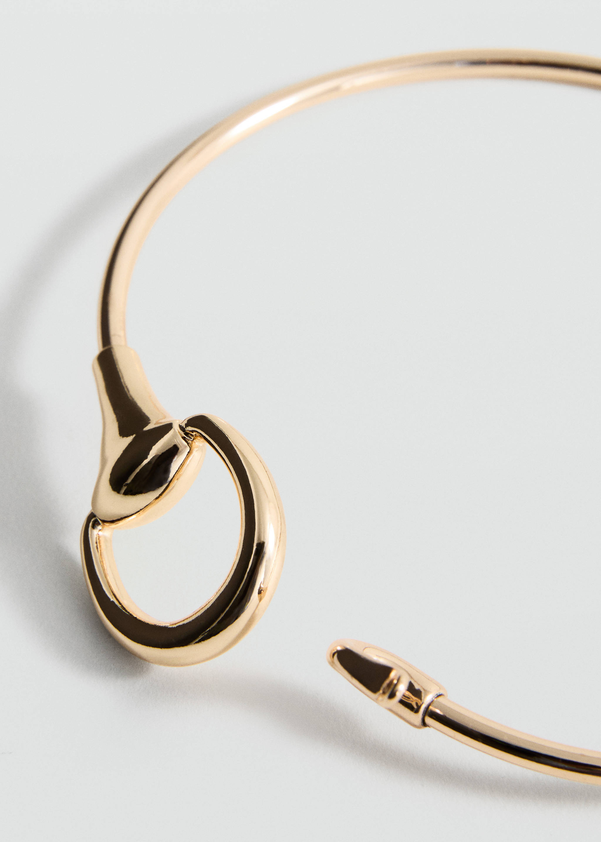 Collier ras-de-cou rigide - Détail de l'article 1