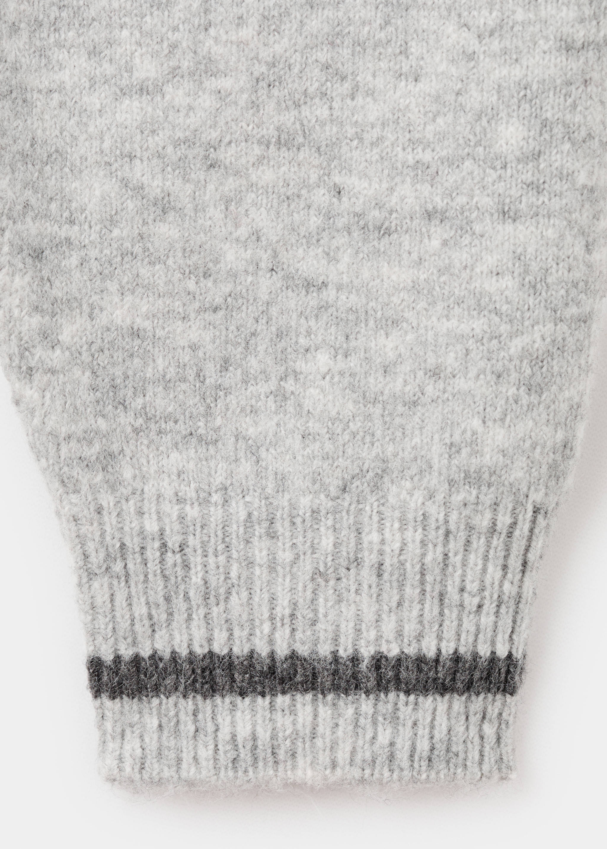 Strickpullover mit Stickmotiven - Detail des Artikels 0