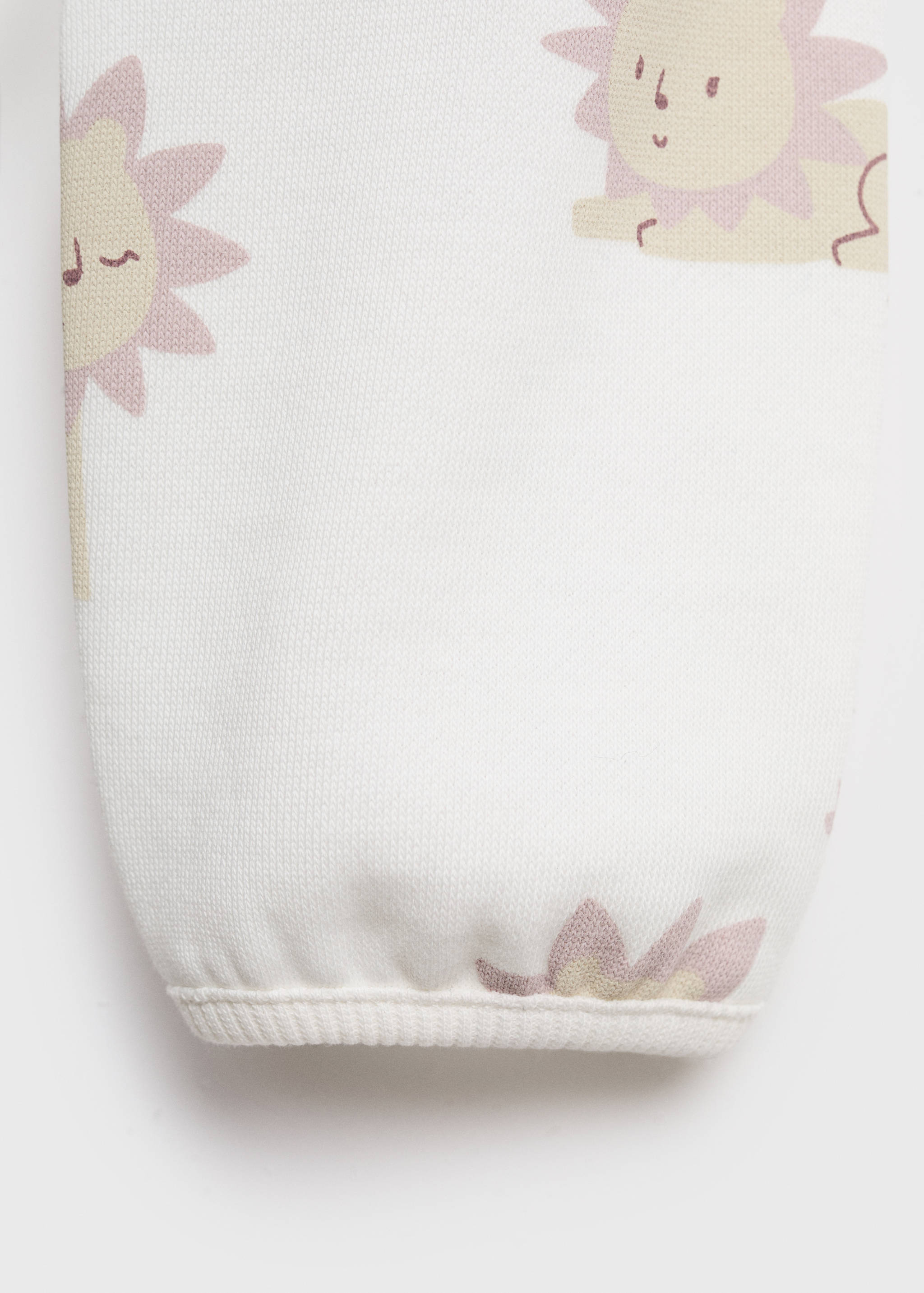 كنزة عليها طباعة أسد - تفاصيل المنتج 0