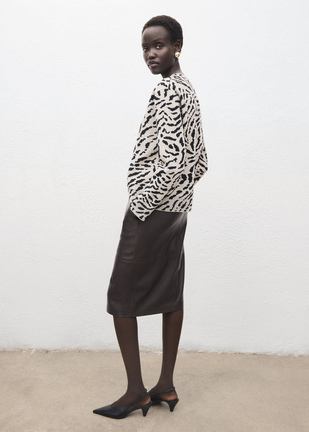 Animal-print knitted sweater — Medium Brown