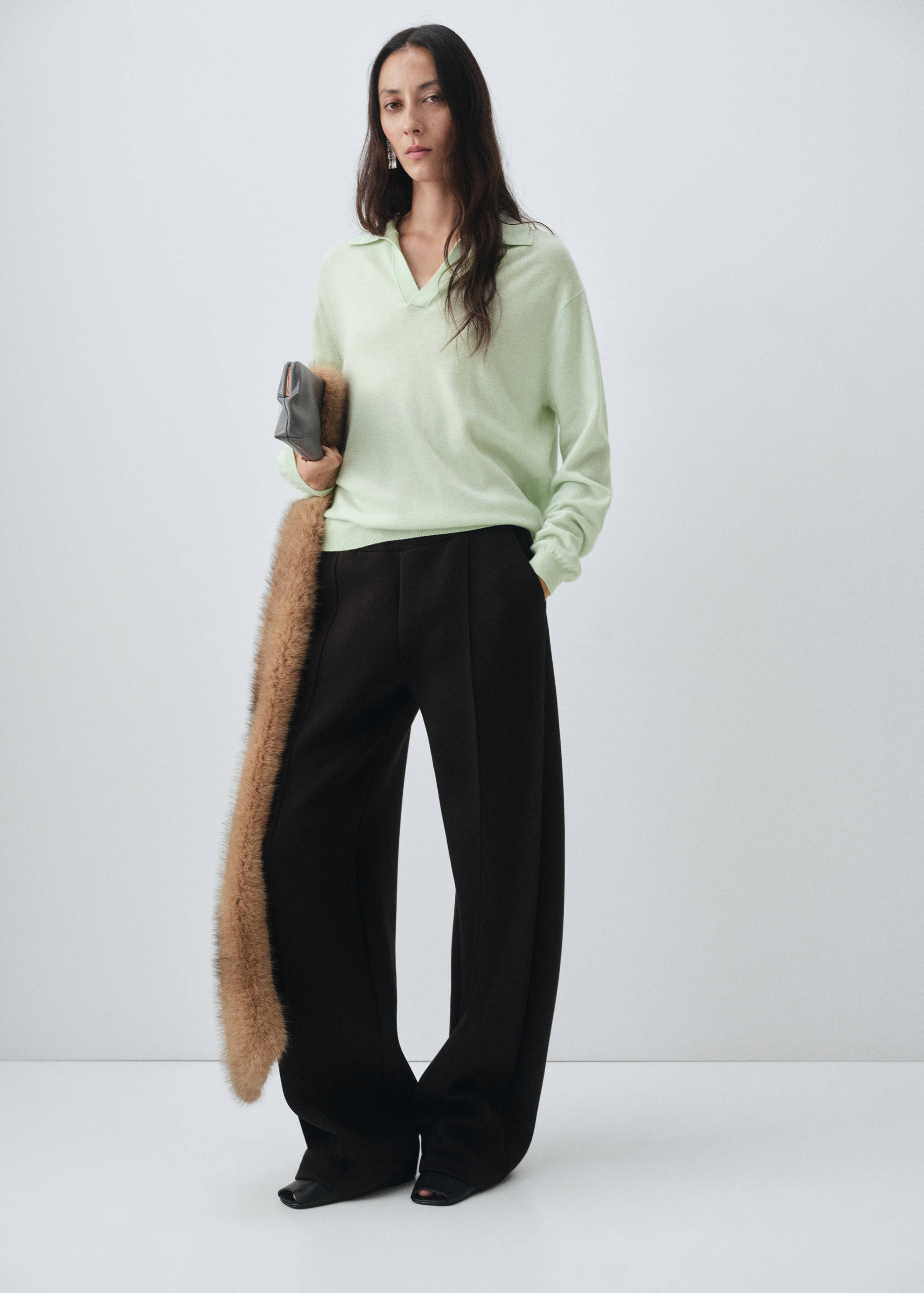 100% wool polo-neck sweater - General plane