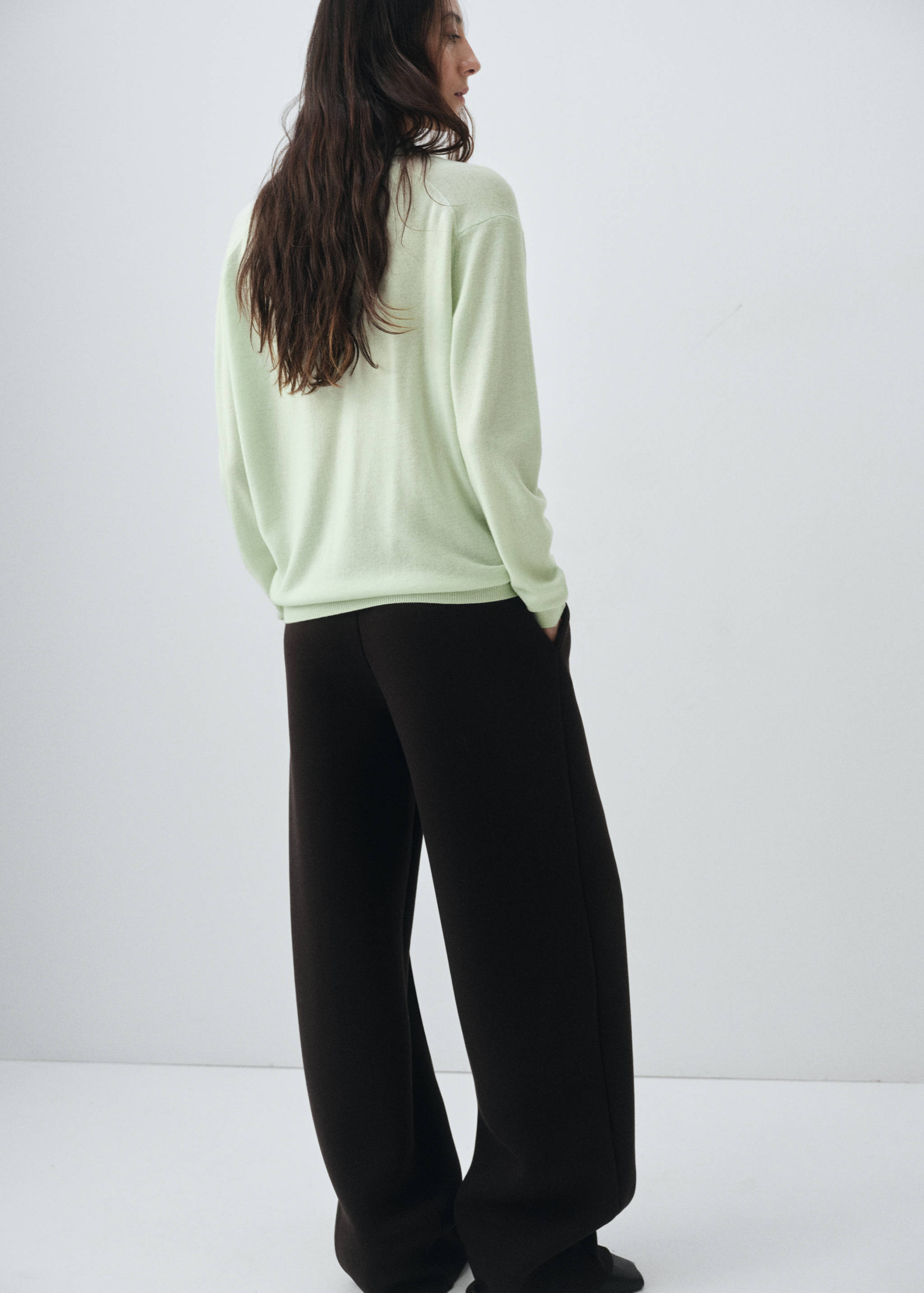 100% wool polo-neck sweater - Reverse of the article