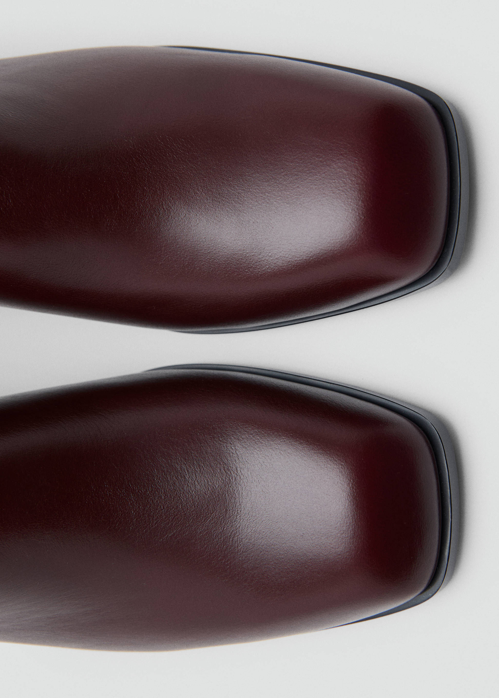 Squared toe leather ankle boots - Details of the article 2