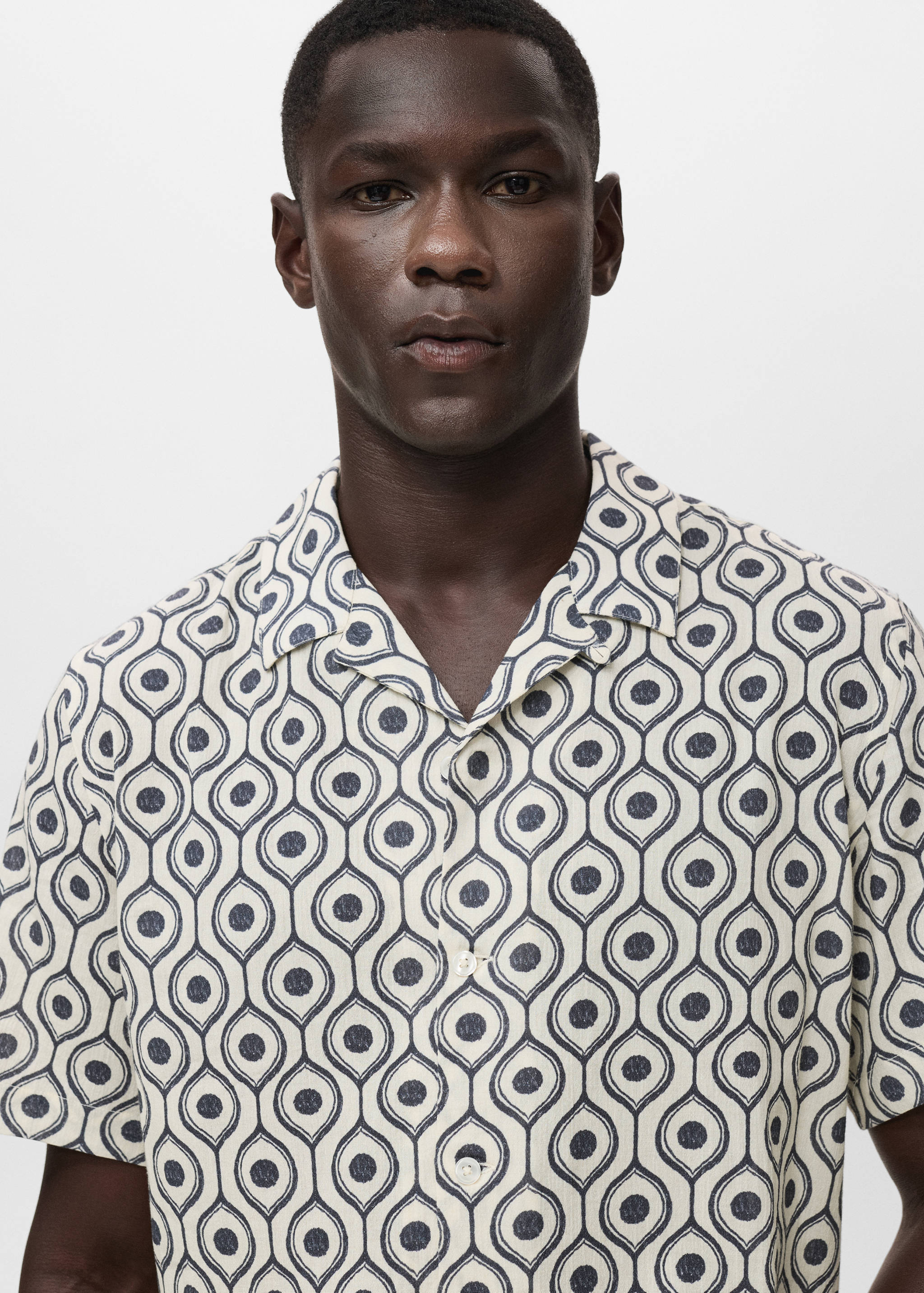 Relaxed-fit printed shirt - Details of the article 1