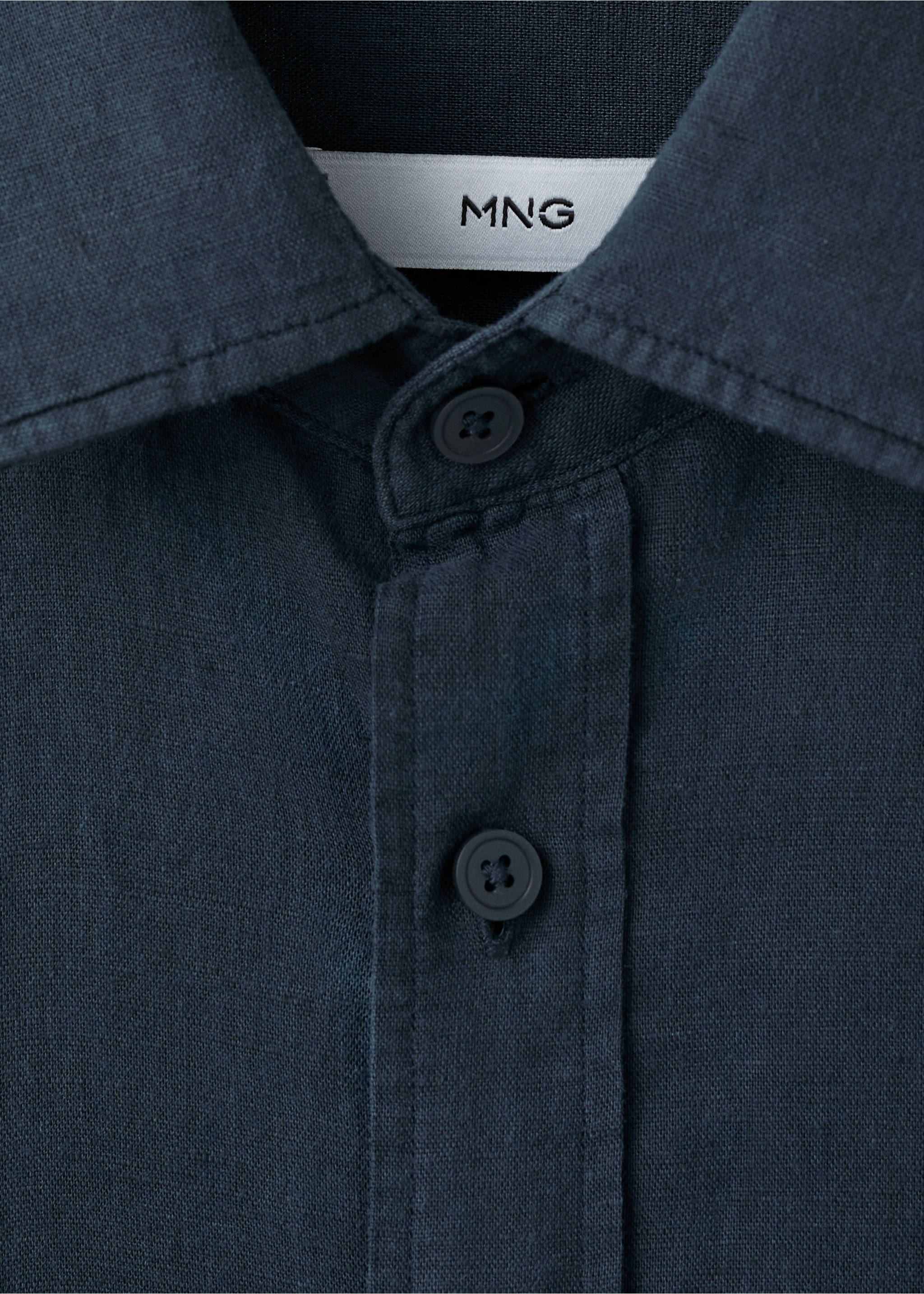 Camisa lino manga corta - Detalle del artículo 8, Azul marino. Ref: 17016744-00.