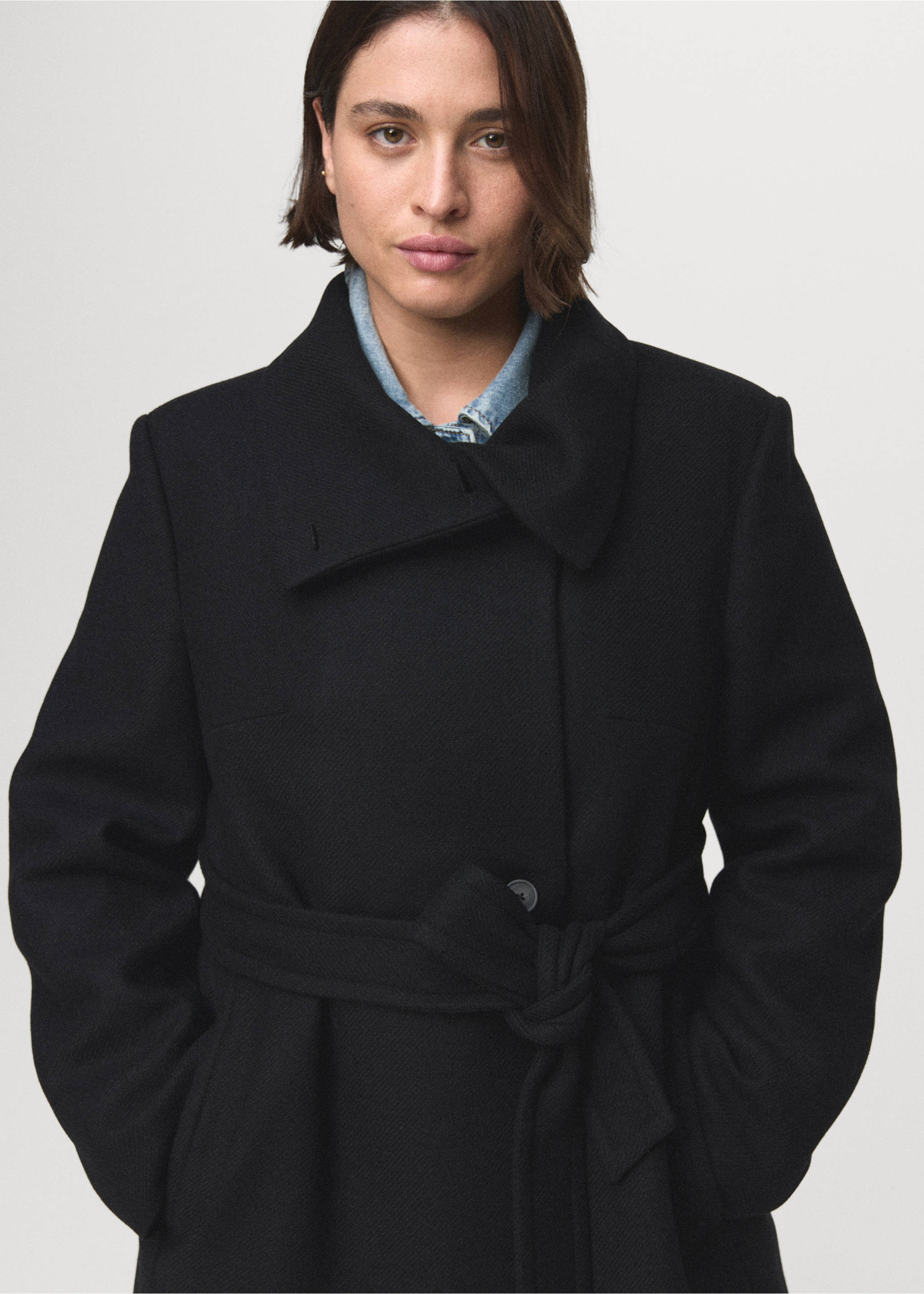 Manteco wool coat with belt - Details of the article 5, Black. Ref: 17016746-00.