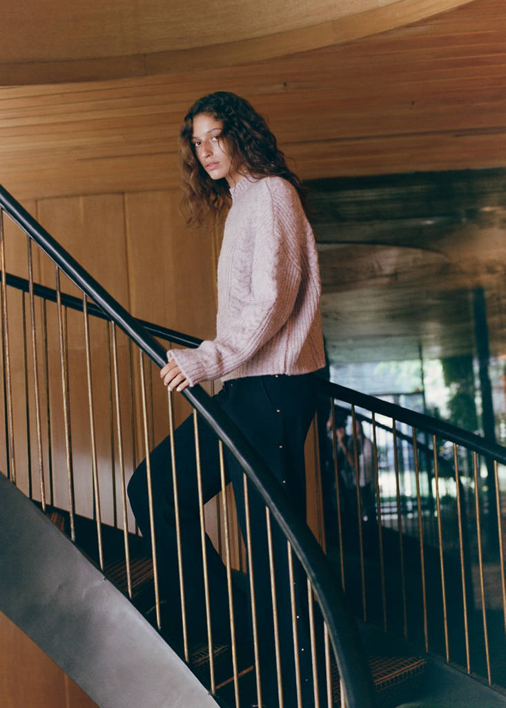 Textured knit sweater — Pale Pink