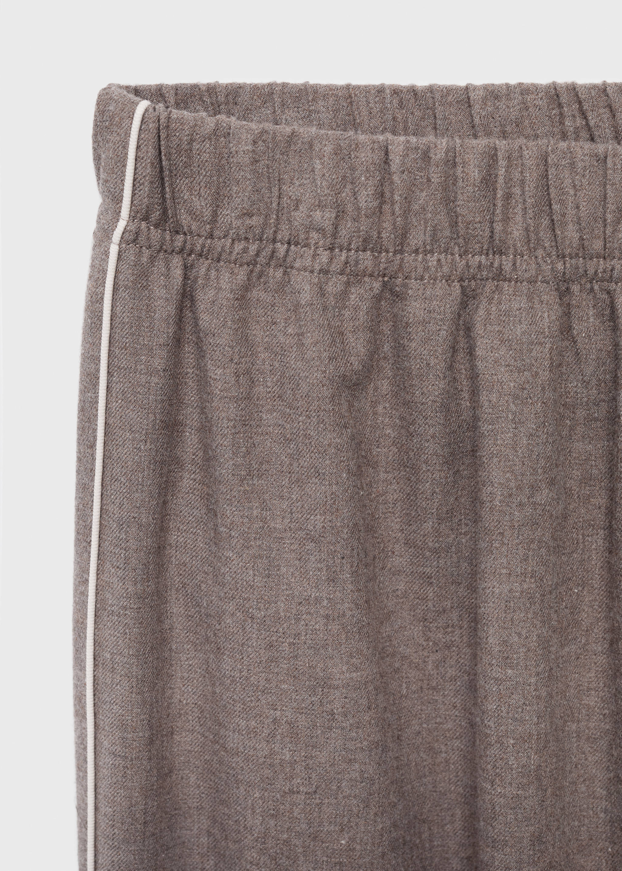 Cotton flannel trousers with contrasting piping - Details of the article 8