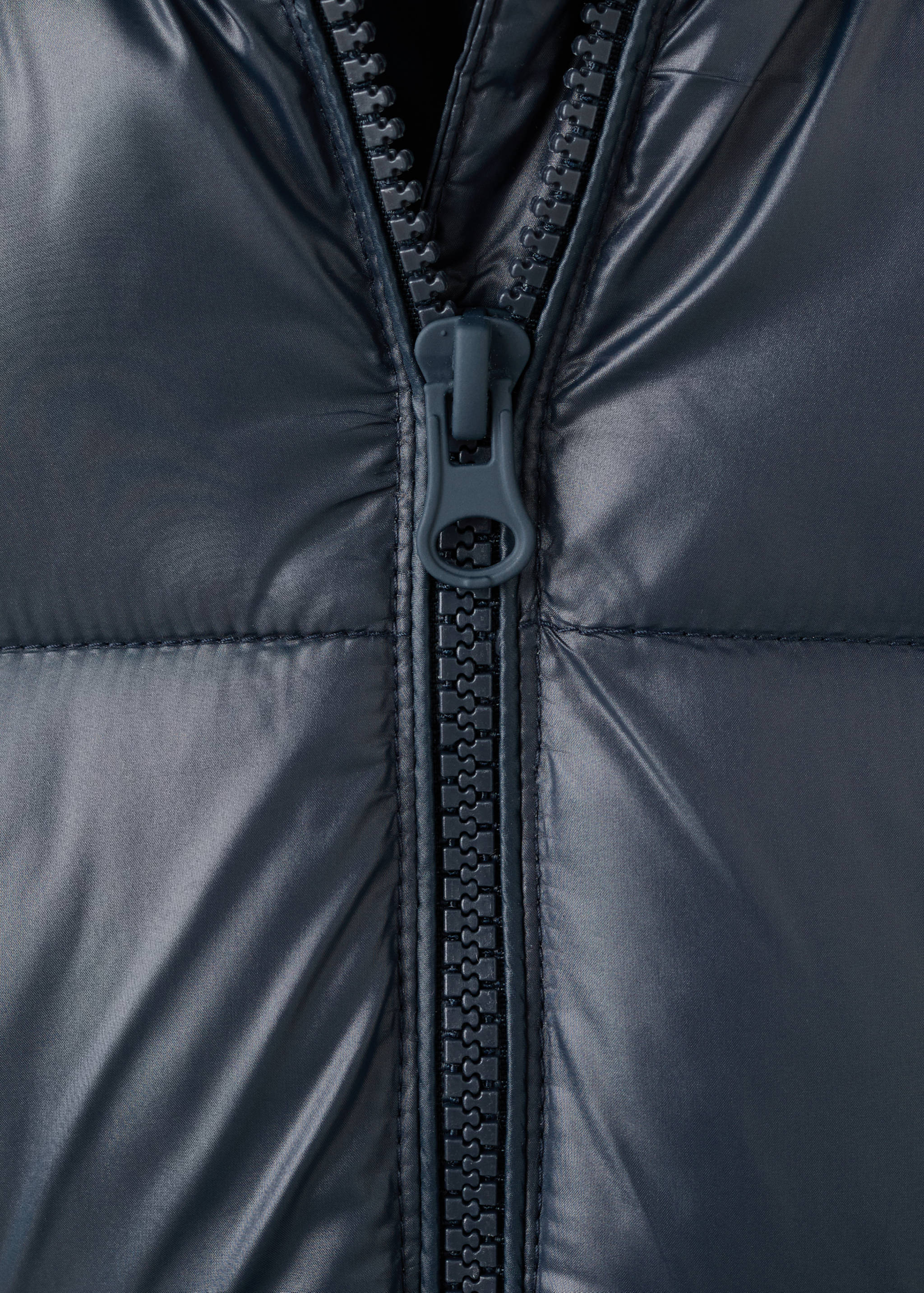 Anorak capucha pelo - Detalle del artículo 8