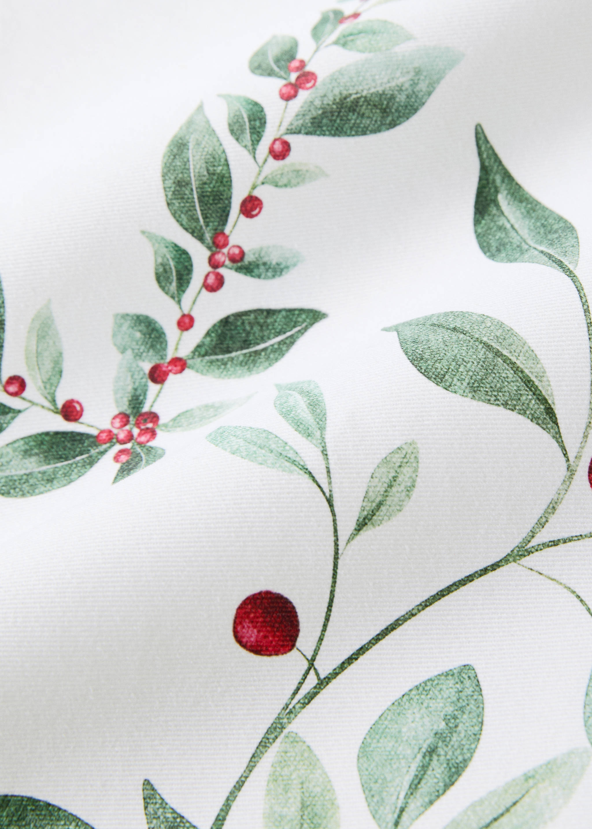 Holly-print cotton tablecloth for 6 to 8 diners - Details of the article 2