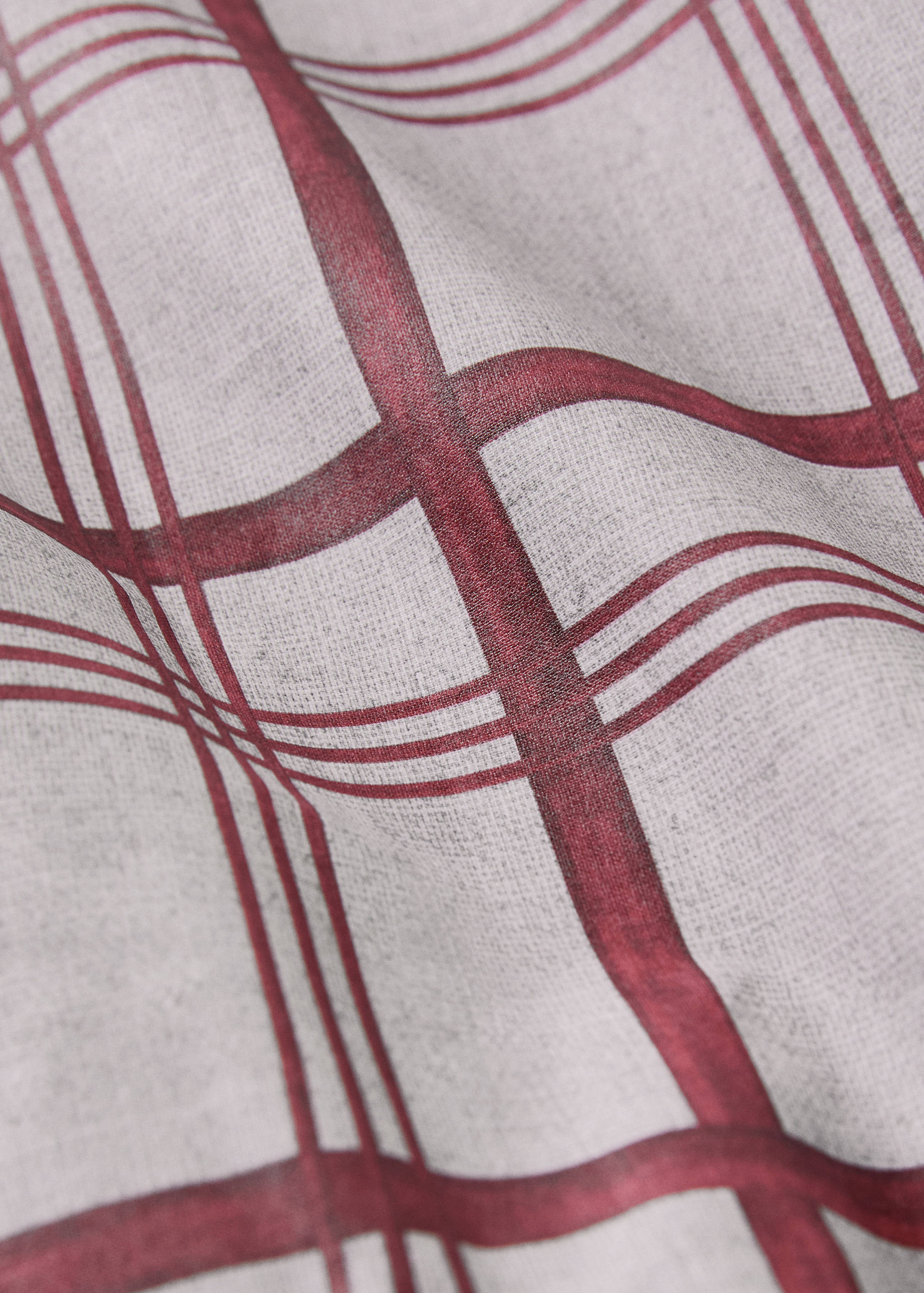 Resin-coated striped tablecloth for 6 to 8 diners - Details of the article 2