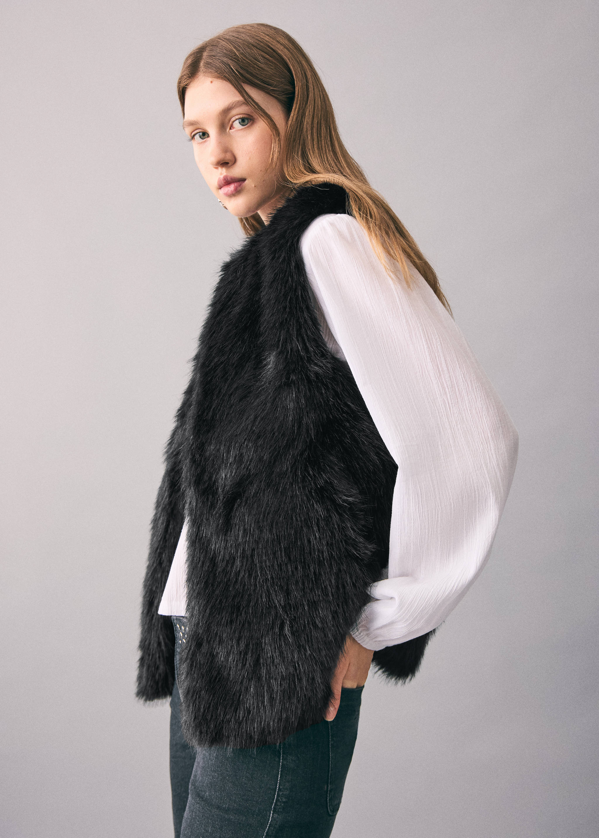 Gilet imitation fourrure - Plan moyen