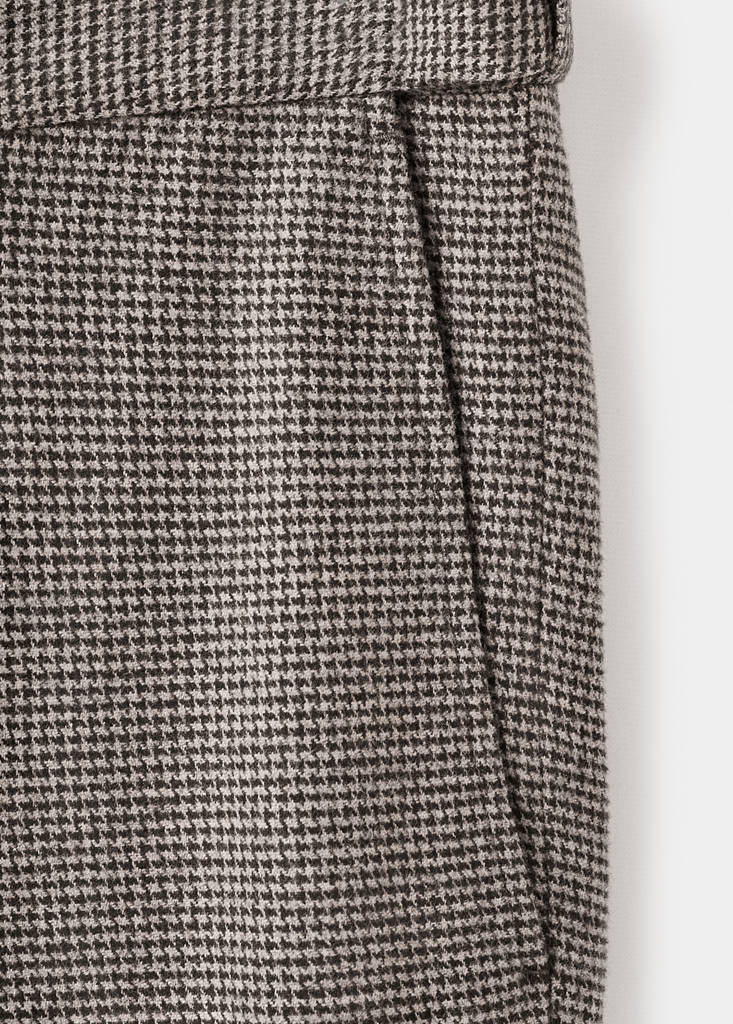 Slim-fit flannel trousers — Brown