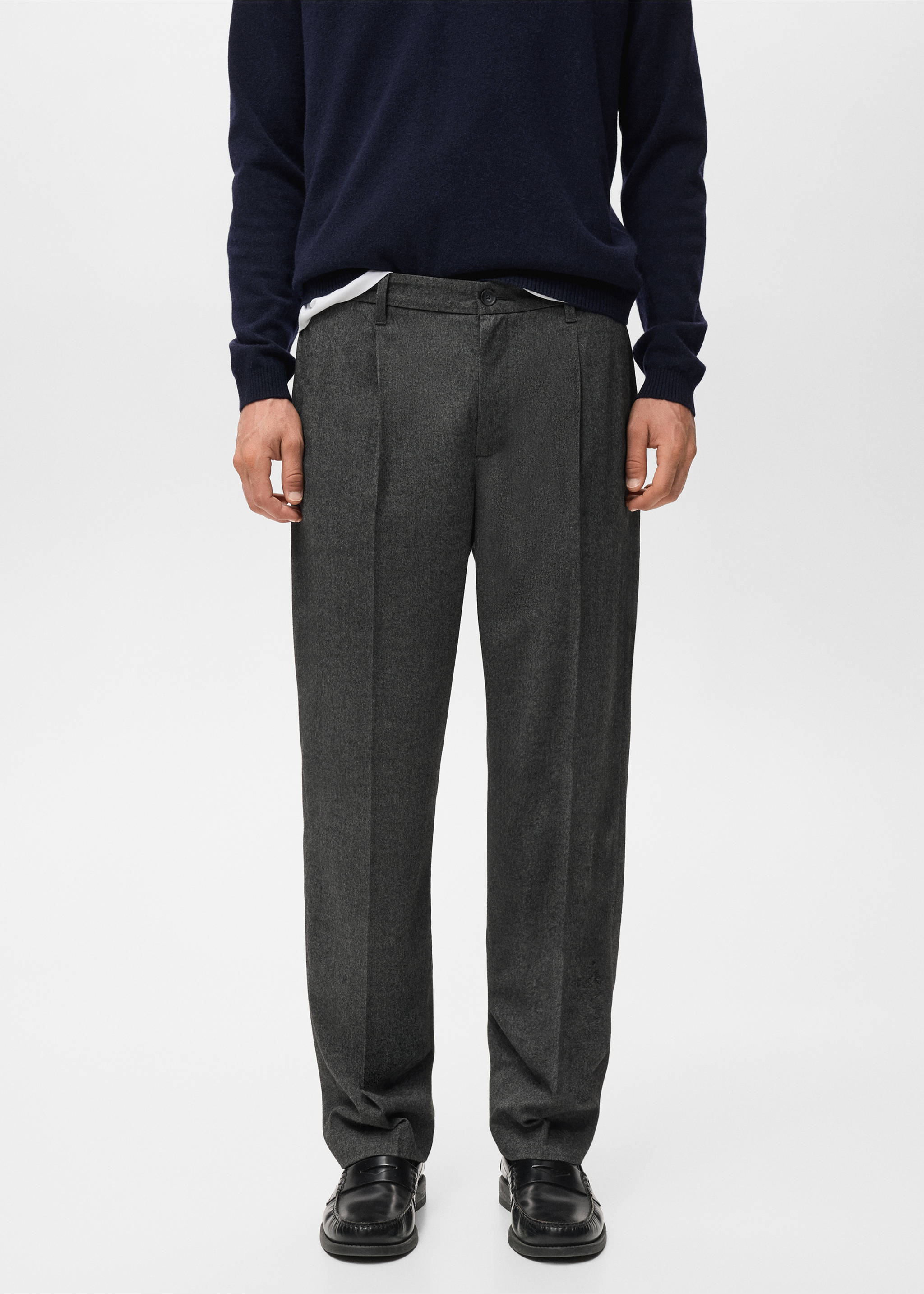 Pantalon flanelle regular-fit à pinces - Plan moyen, Gris chiné foncé. Ref: 17017888-00.