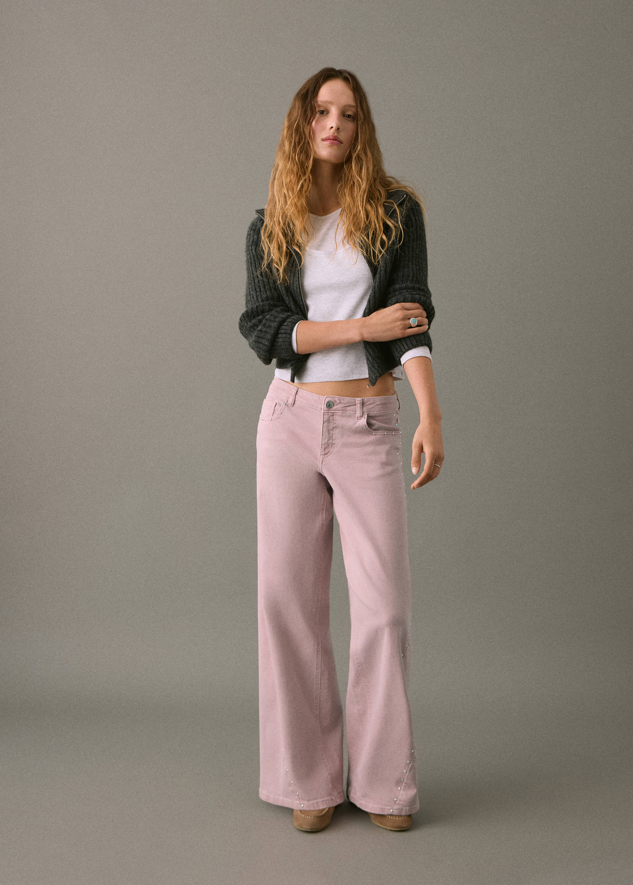 Low-waist studded jeans - General plane