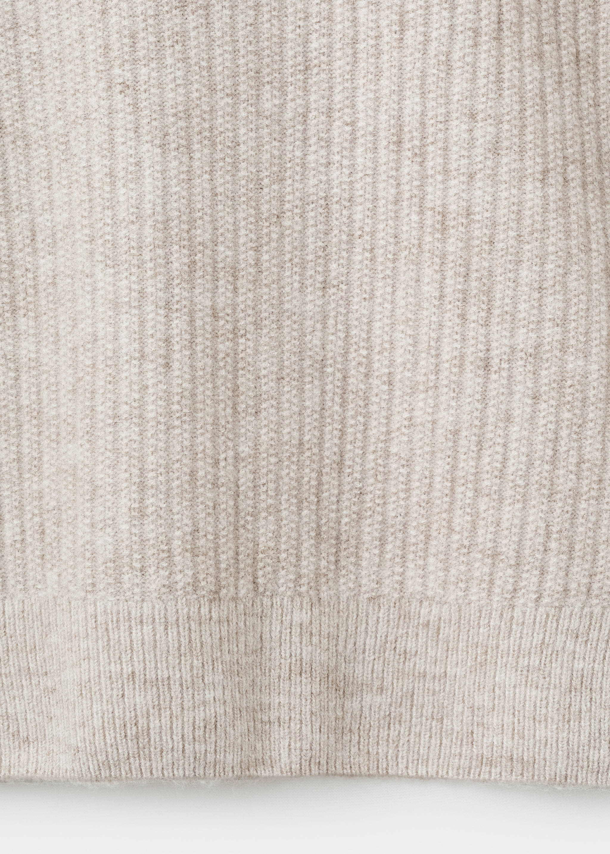 Knitted ribbed sweater - Details of the article 0