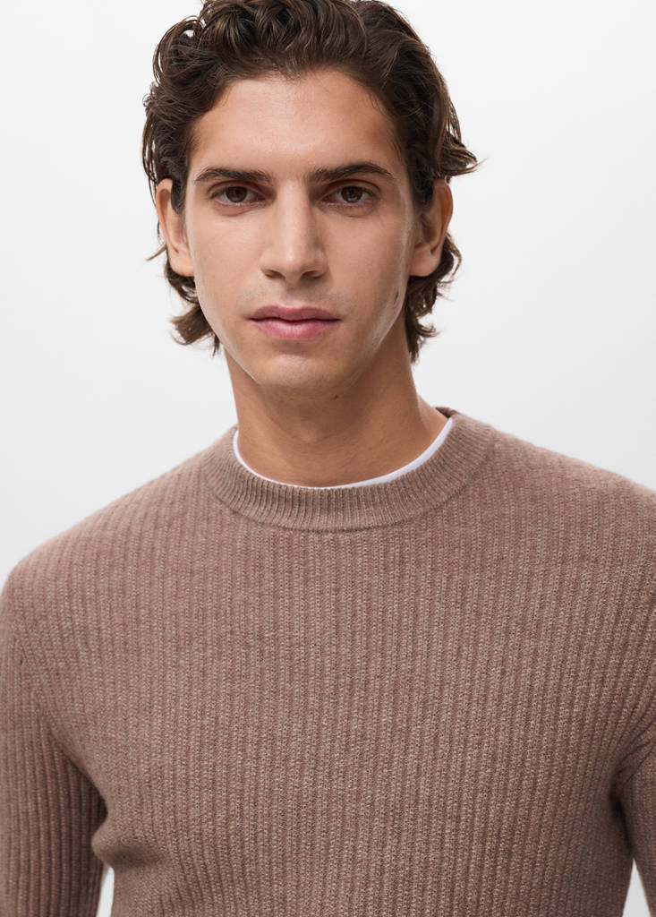 Knitted ribbed sweater — Medium Brown