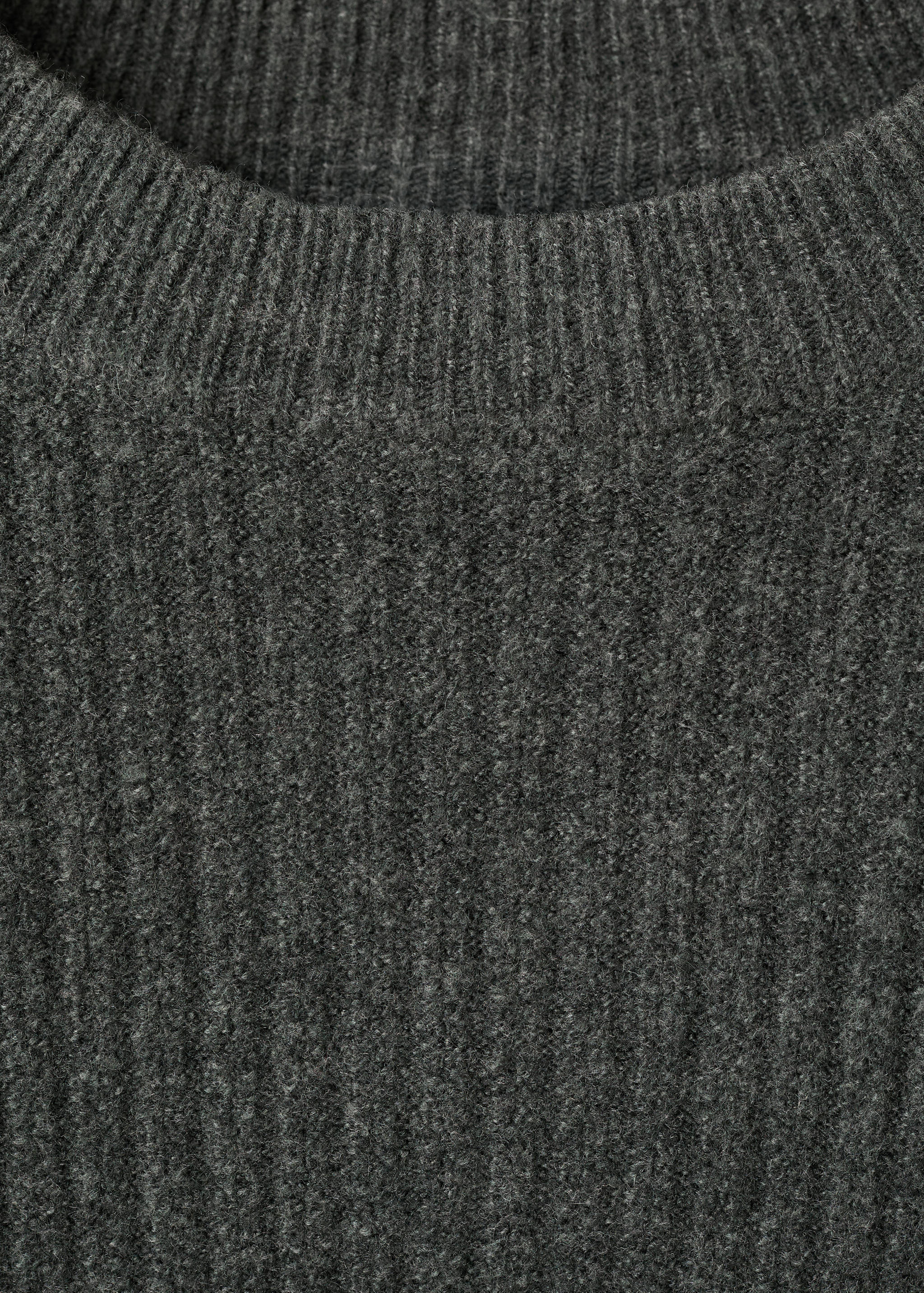 Knitted ribbed sweater - Details of the article 8