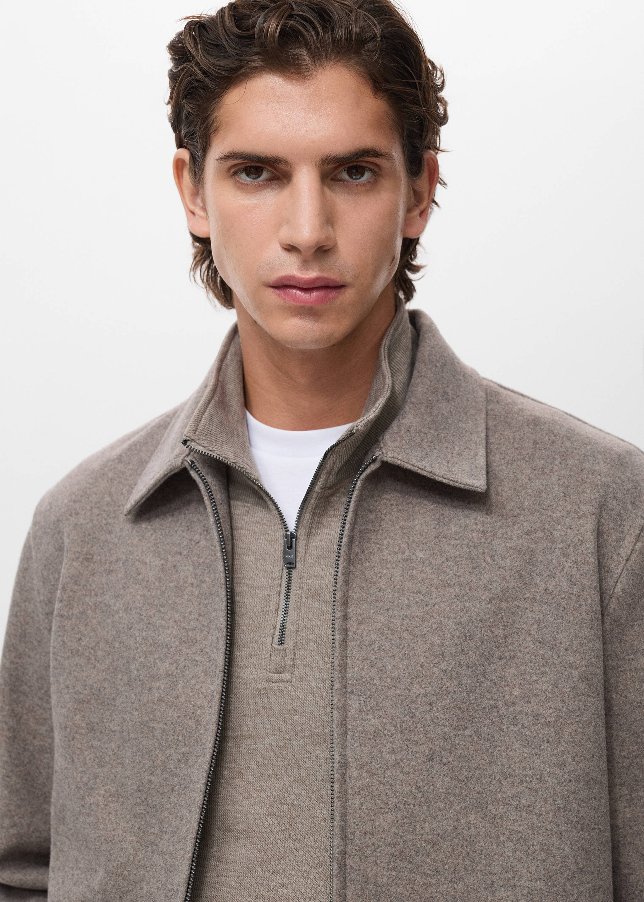 Zip-up cloth jacket - Details of the article 1