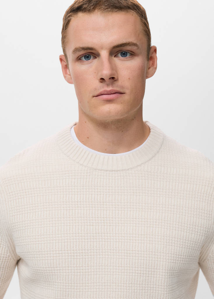 Structured knitted sweater — Off White