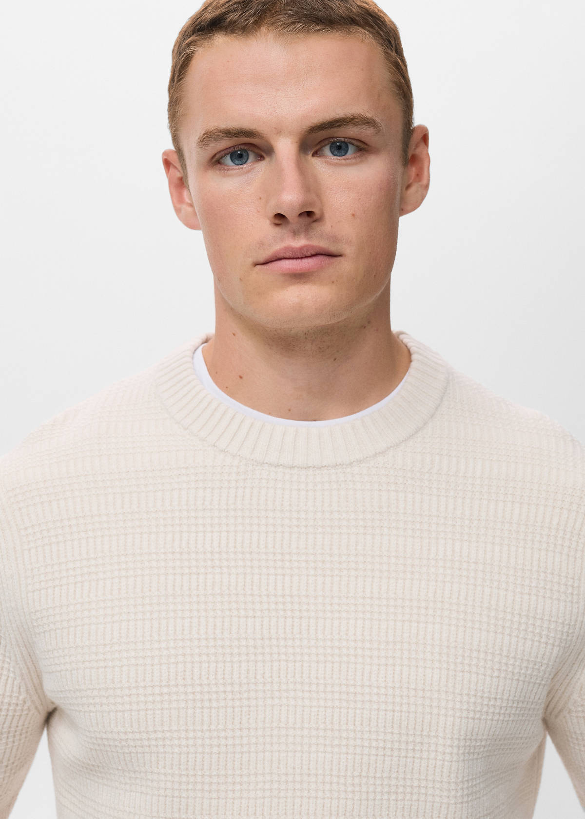 Structured knitted sweater — Off White