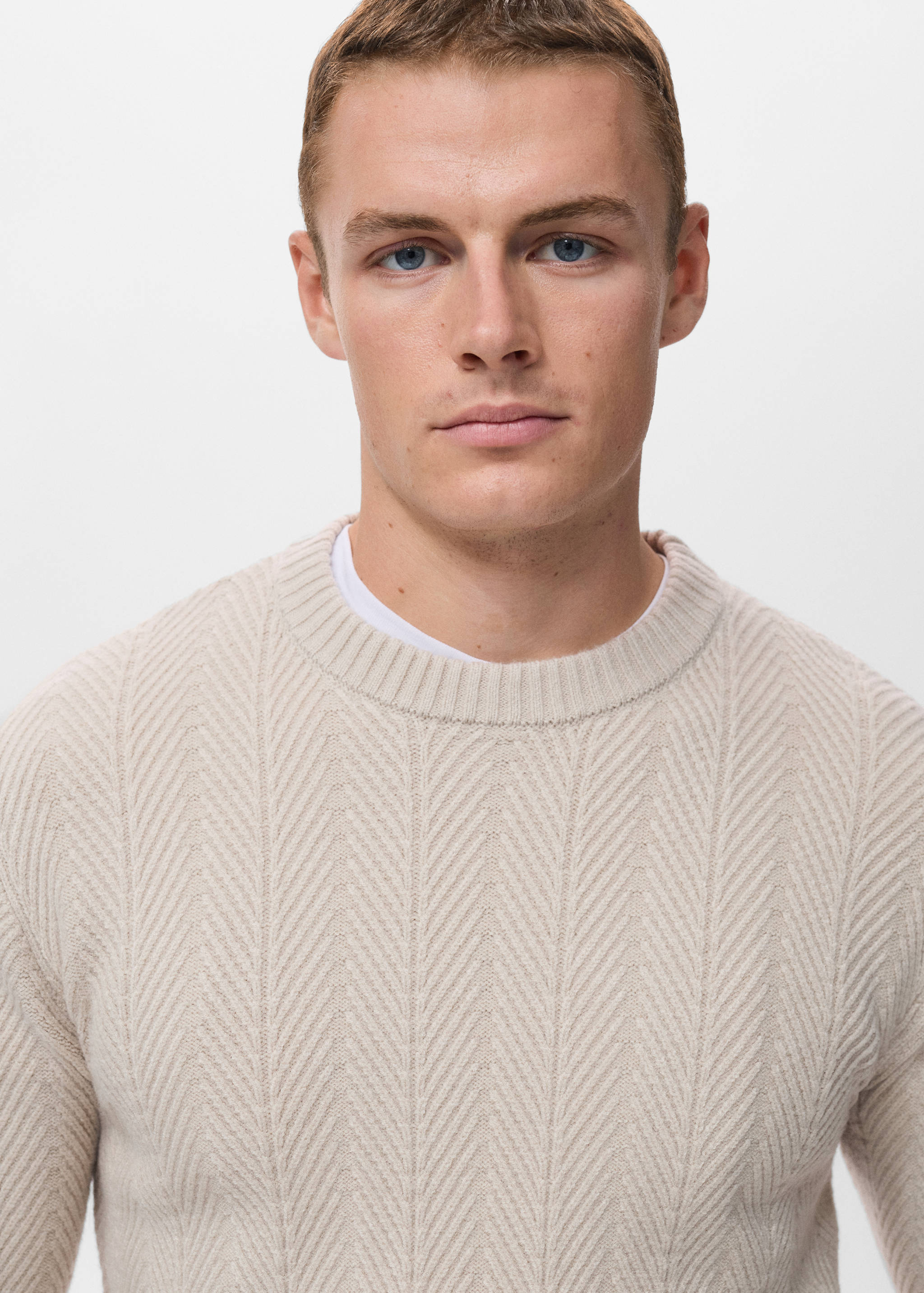 Herringbone structured sweater - Details of the article 1