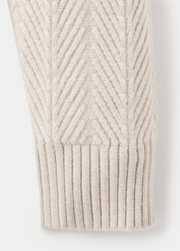 Herringbone structured sweater — Ecru