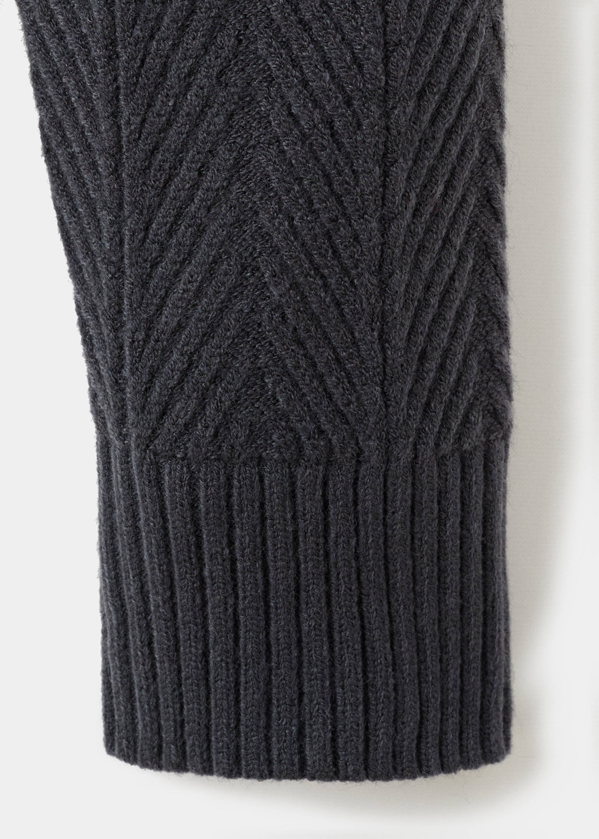 Herringbone structured sweater - Details of the article 0