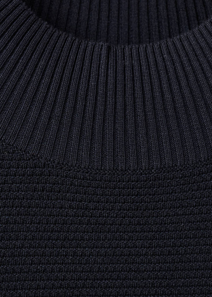 Structured perkins-neck sweater — Navy