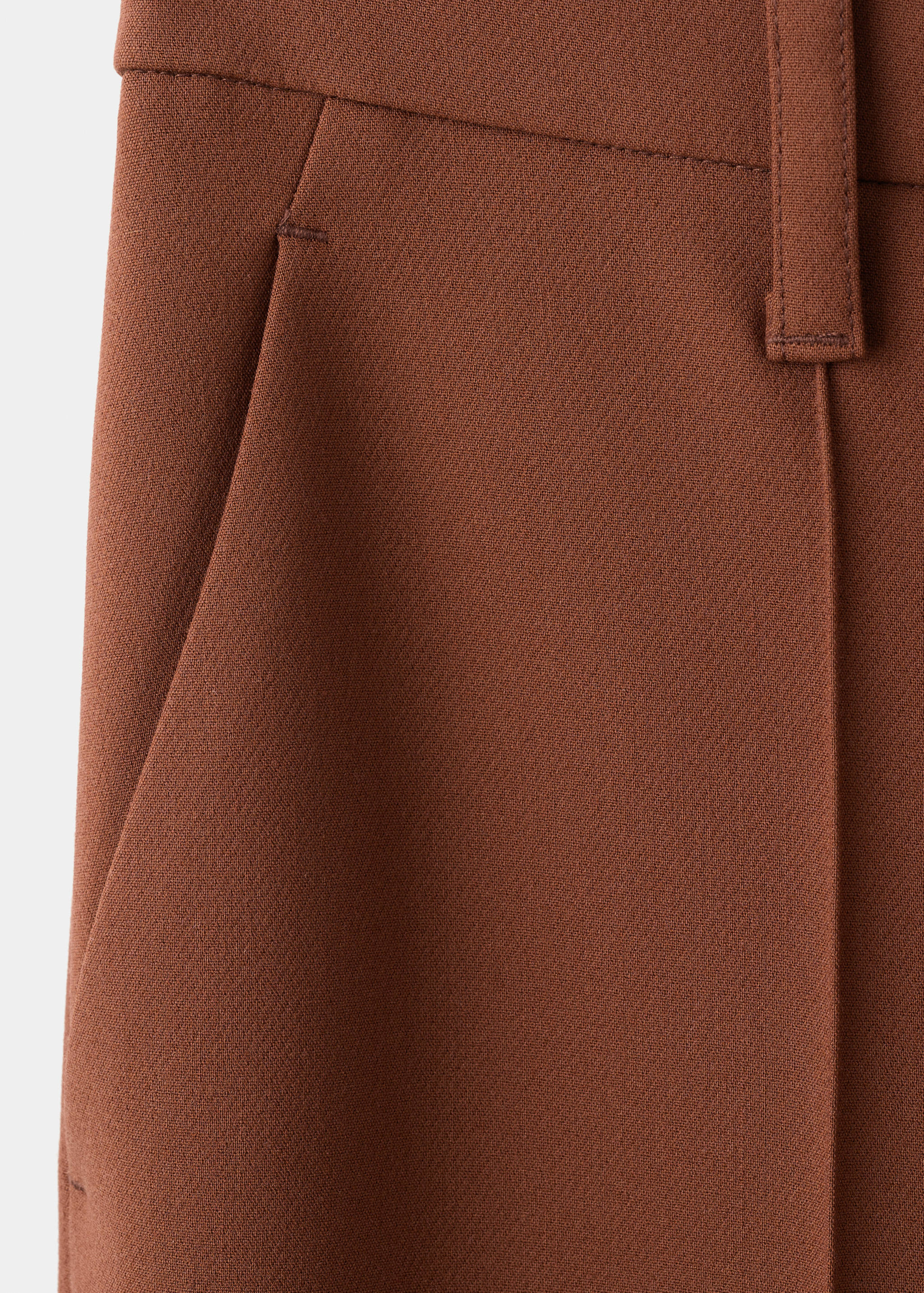 Seam-detail straight-fit pants - Details of the article 0