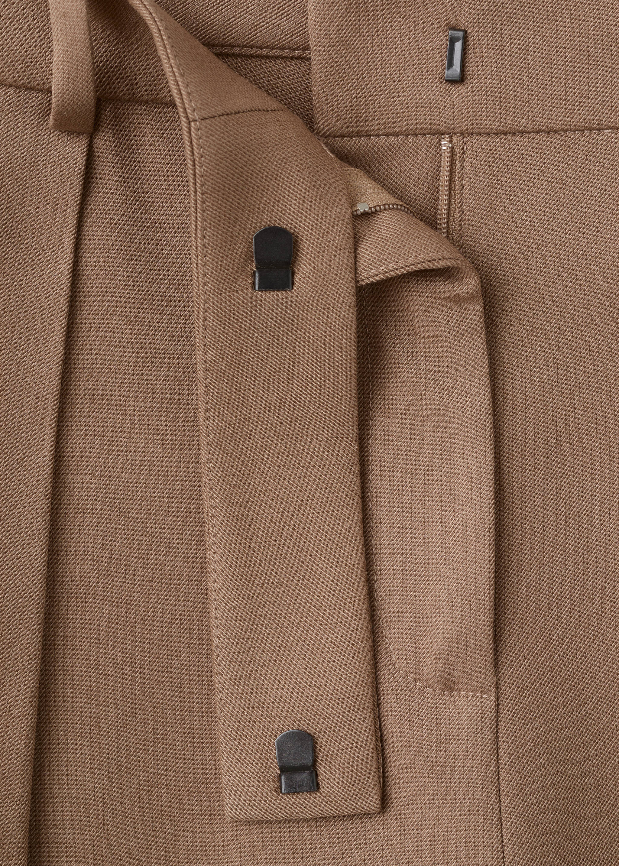 Straight-leg pleated trousers with front fly - Details of the article 8