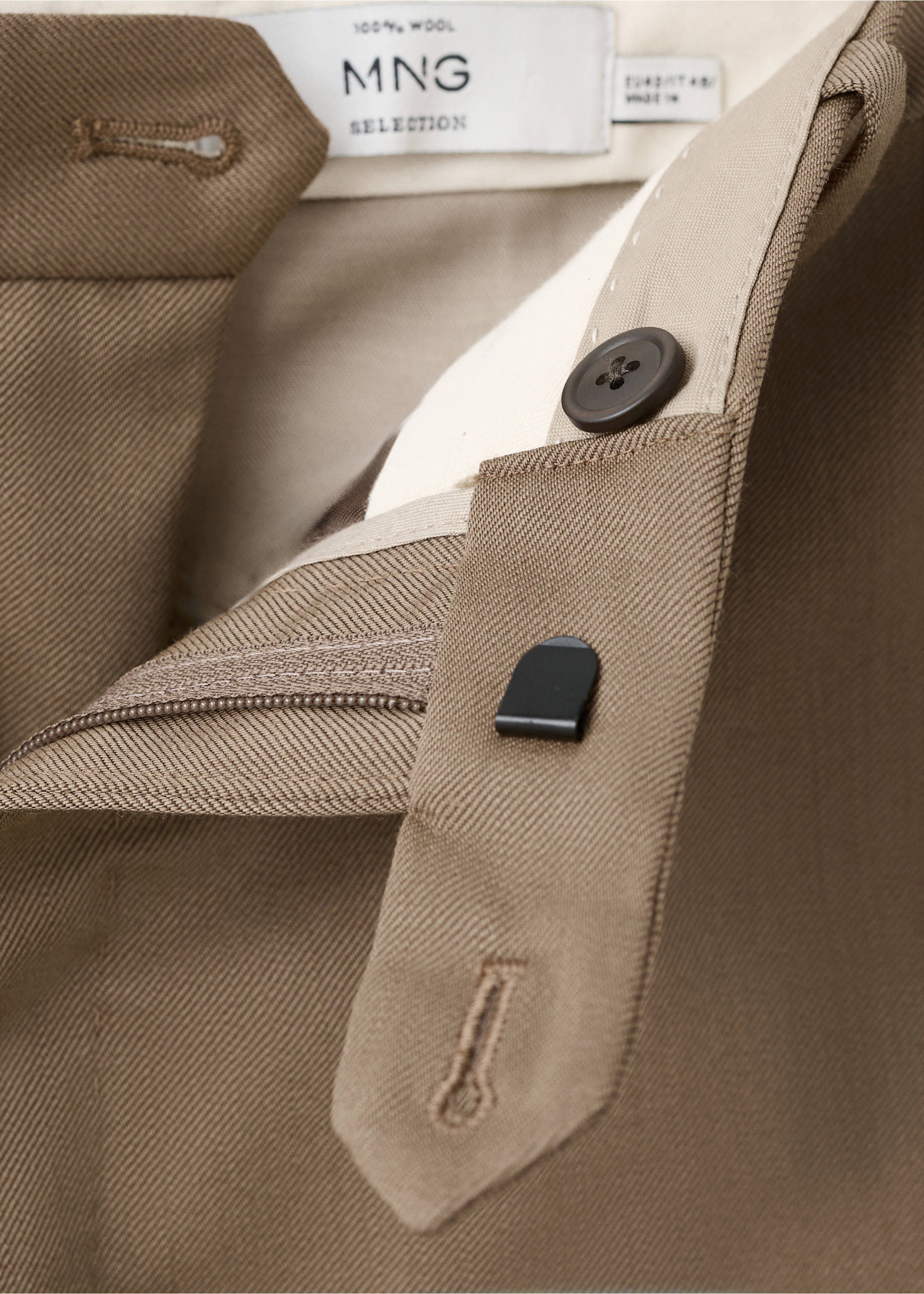 100% virgin wool regular fit trousers - Details of the article 0, Caramel. Ref: 17018273-00.