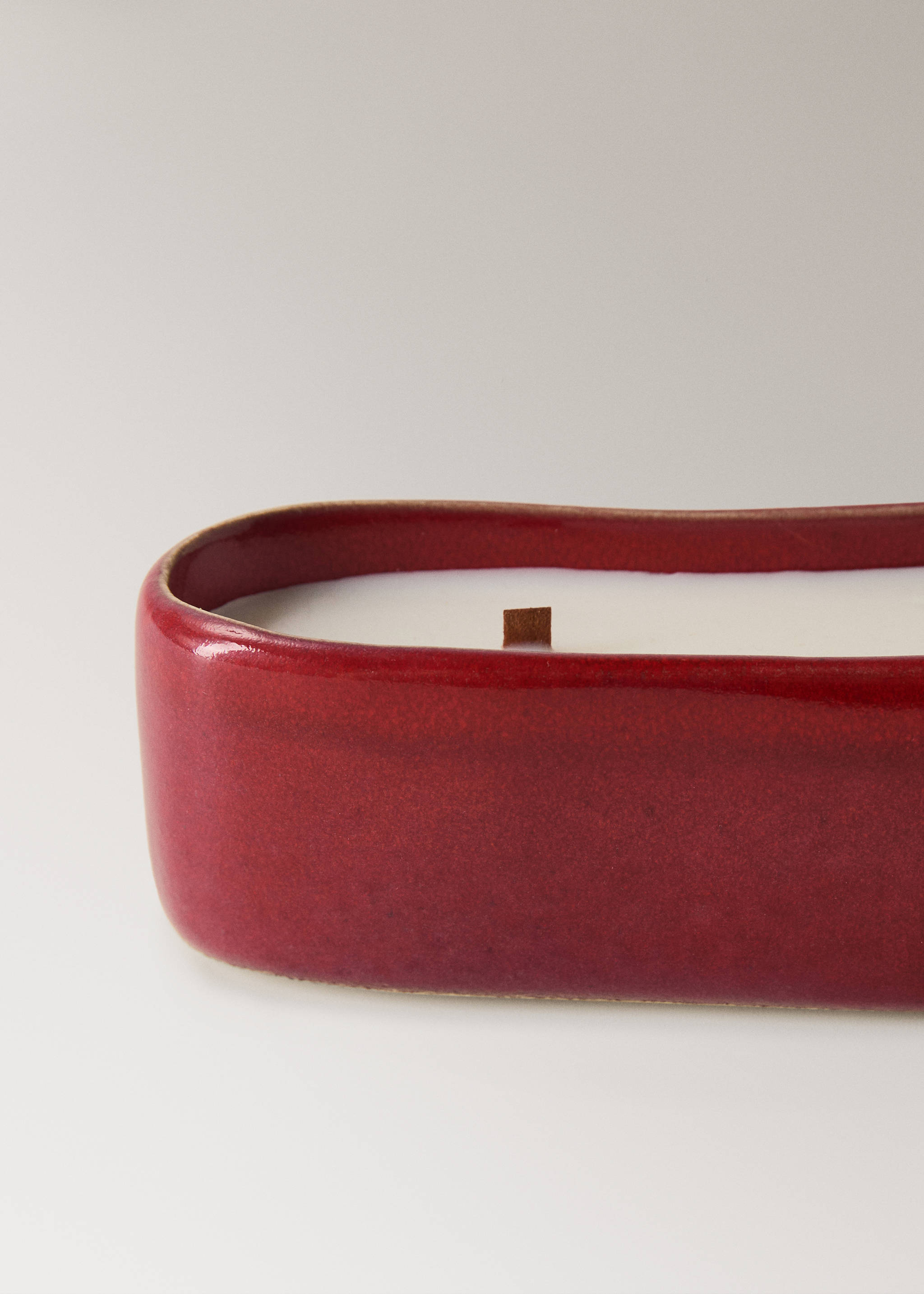 Decorative ceramic candle - Details of the article 2