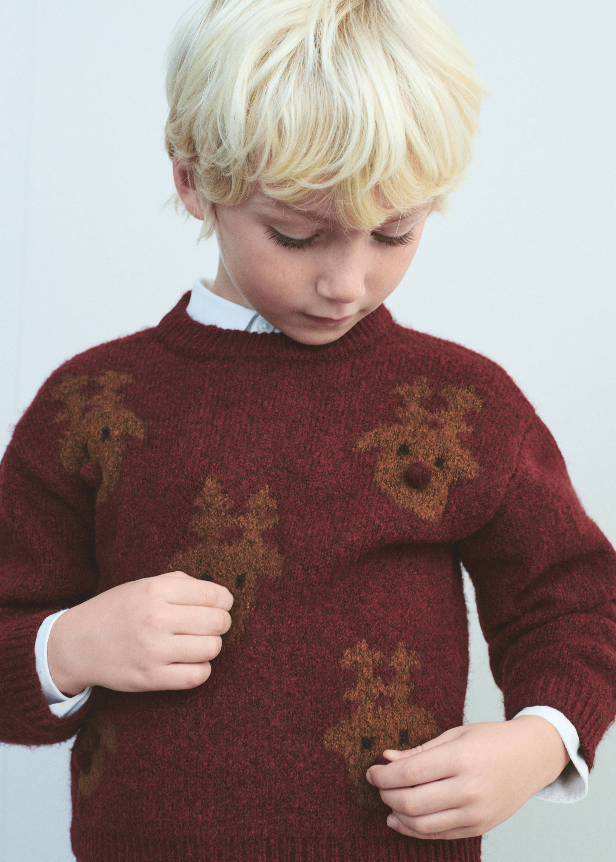 Pulover din tricot cu model reni - Detaliu al articolului 5