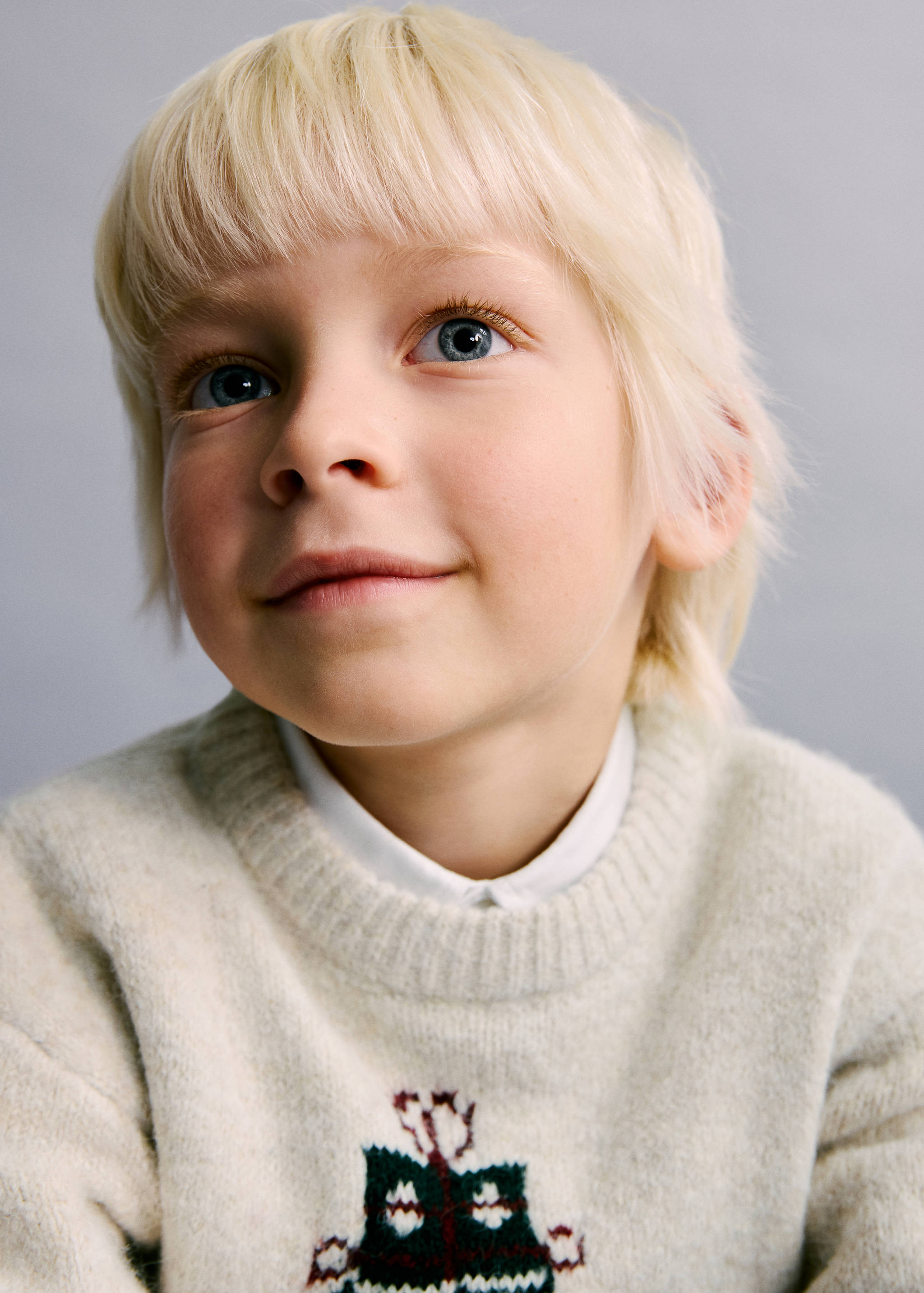 Božićni pulover s vezom - Detalji artikla 1