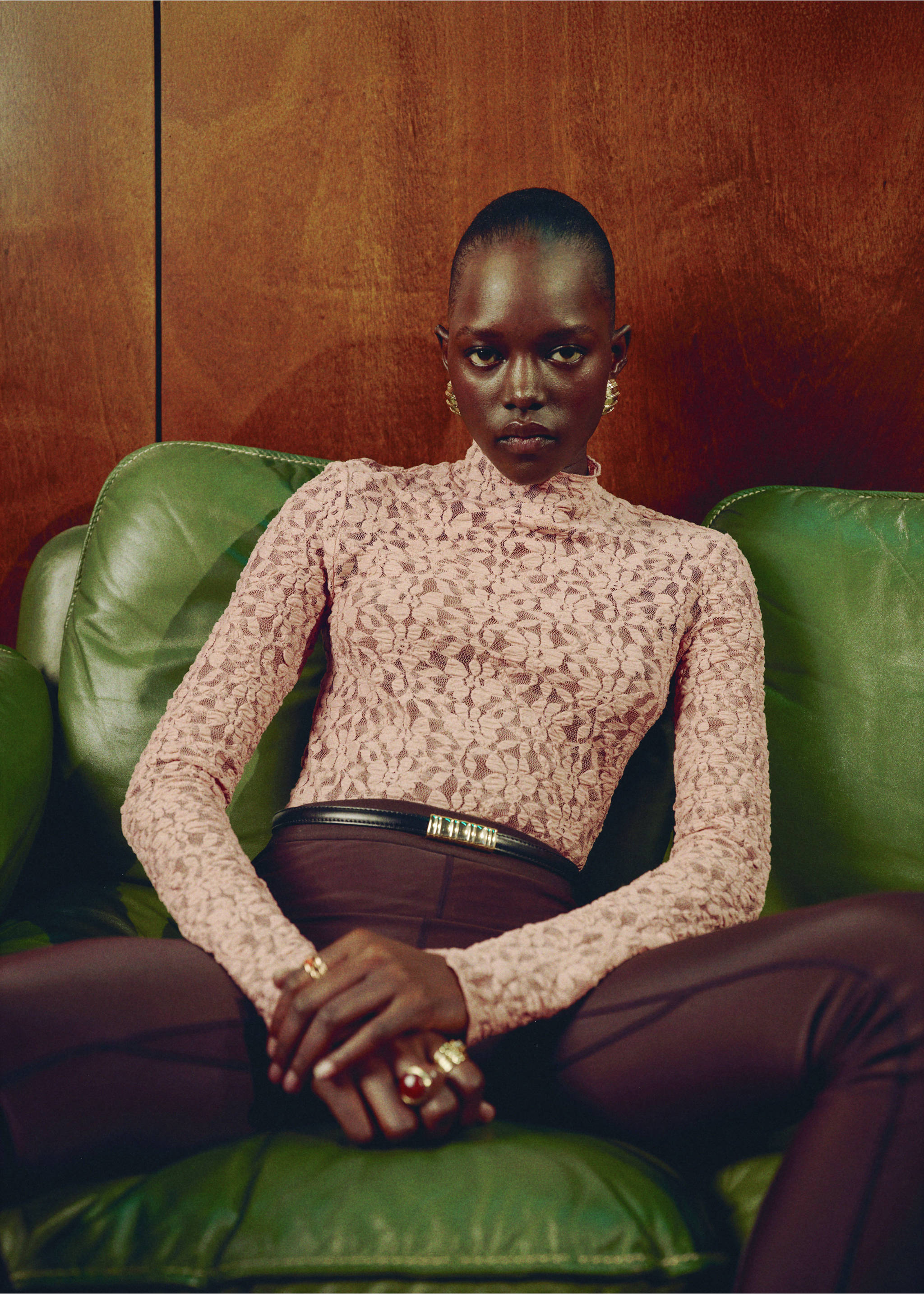Lace t-shirt with perkins neck - Details of the article 3, Nude. Ref: 17019110-00.