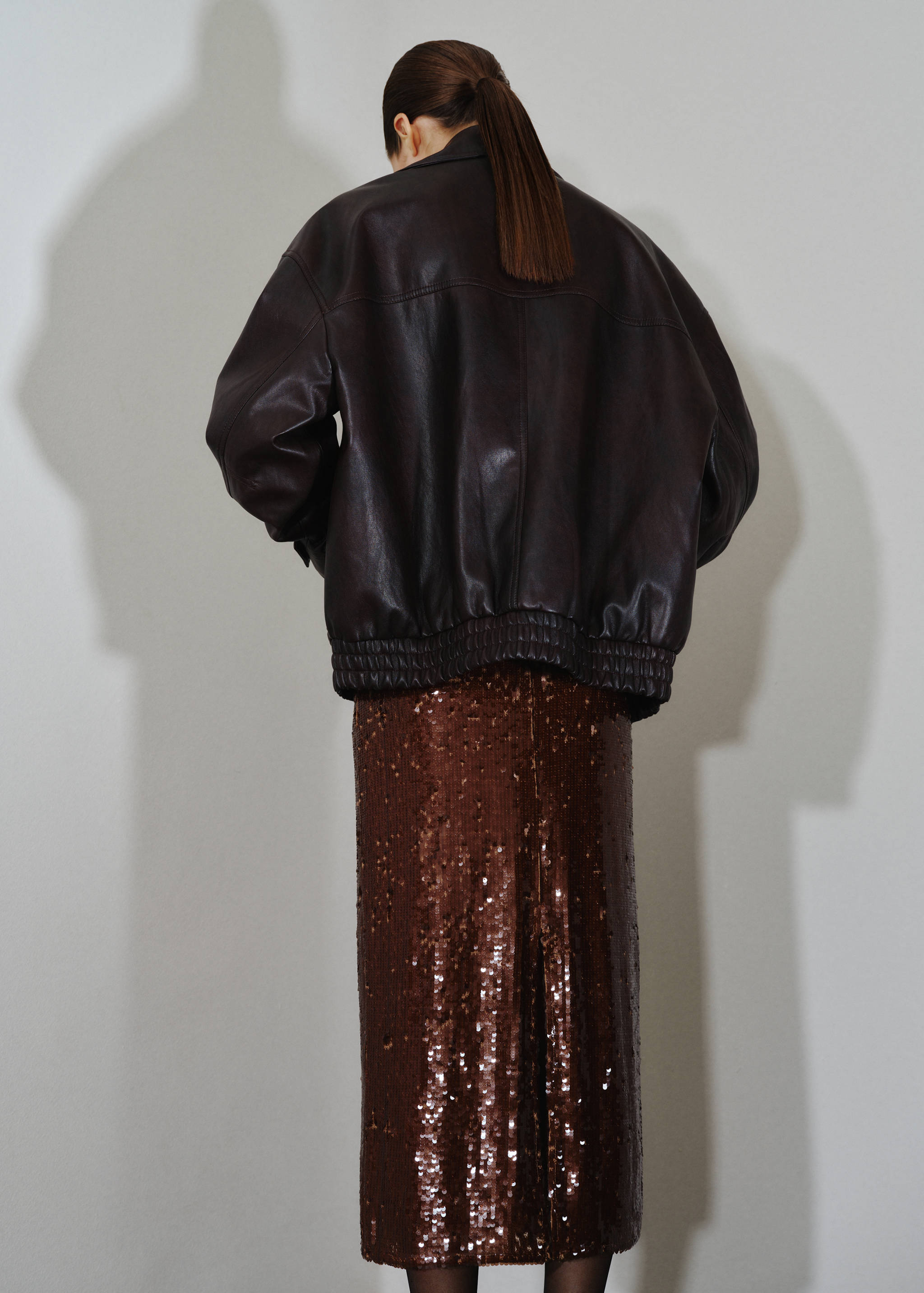 Falda midi lentejuelas - Reverso del artículo