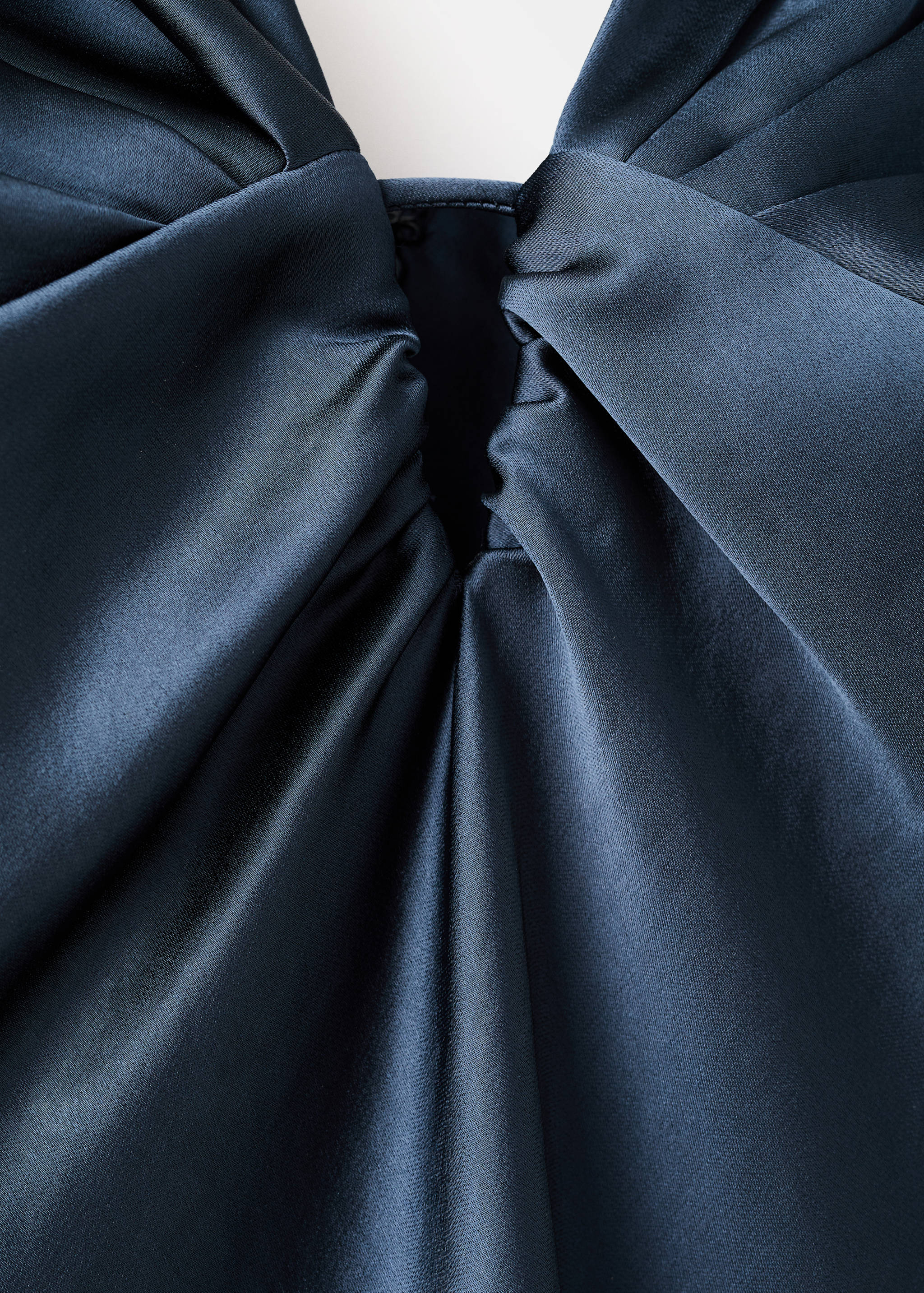 V-neck satin dress - Details of the article 8