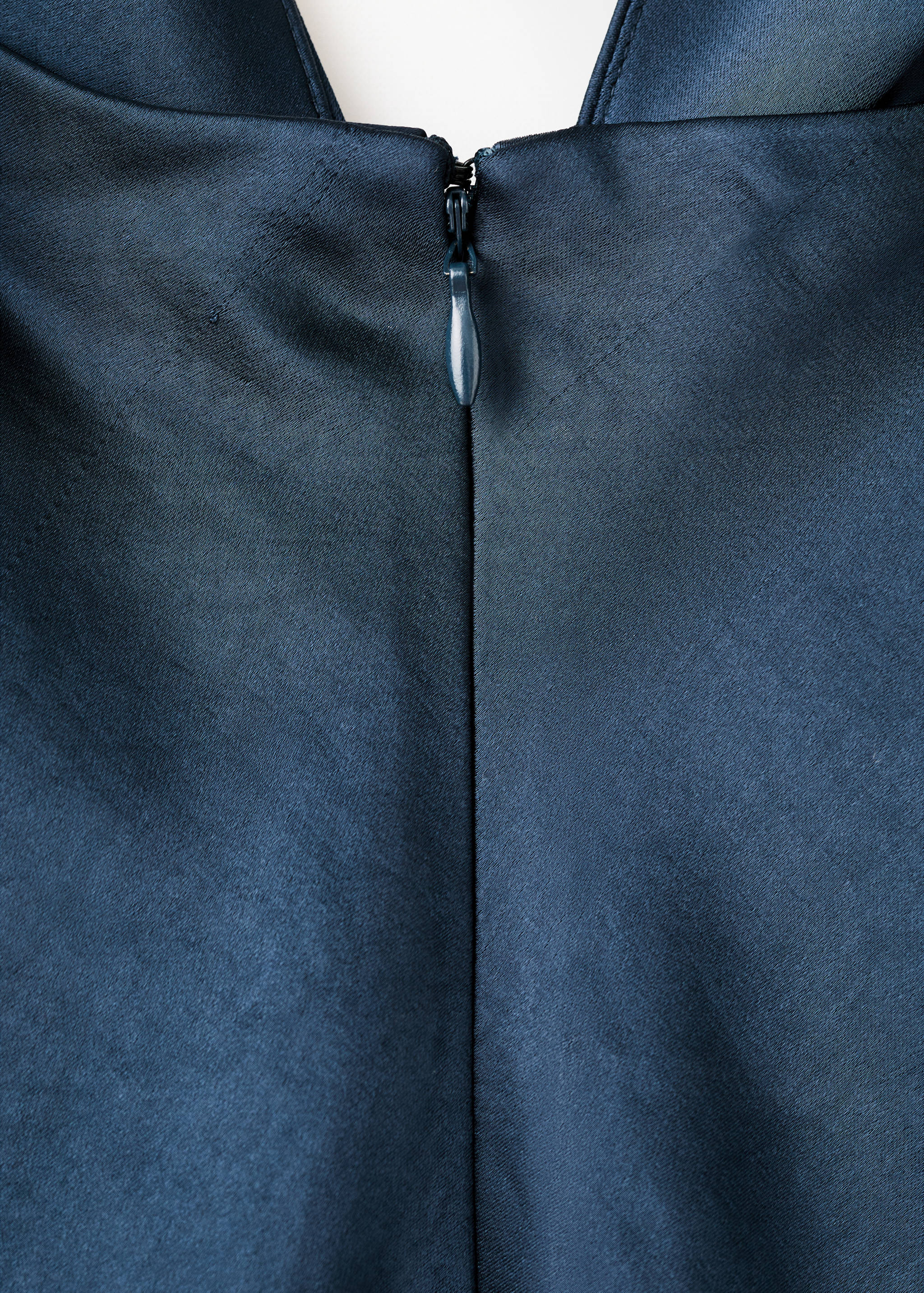 V-neck satin dress - Details of the article 0