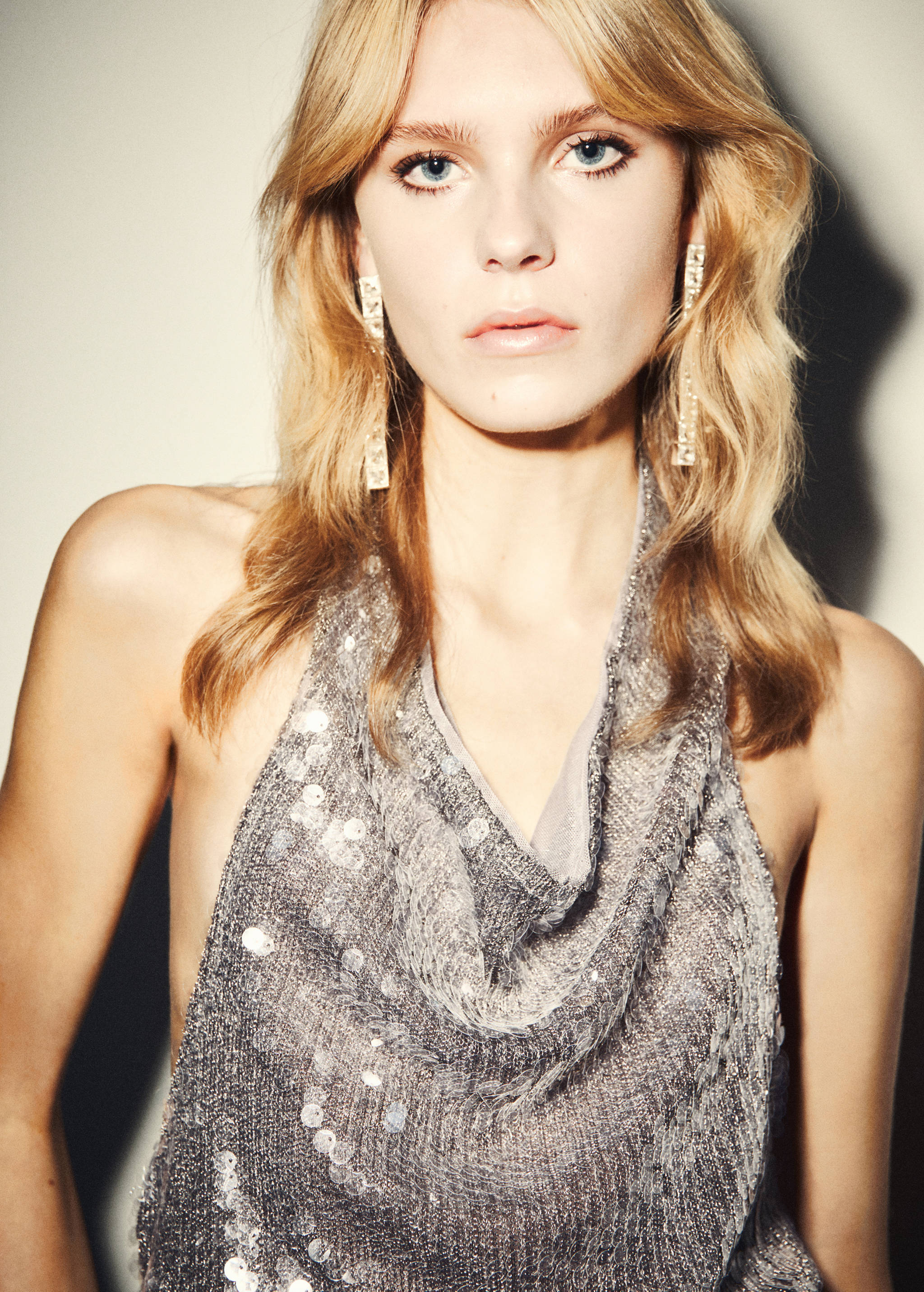 Sequin top with cowl neckline - Details of the article 2