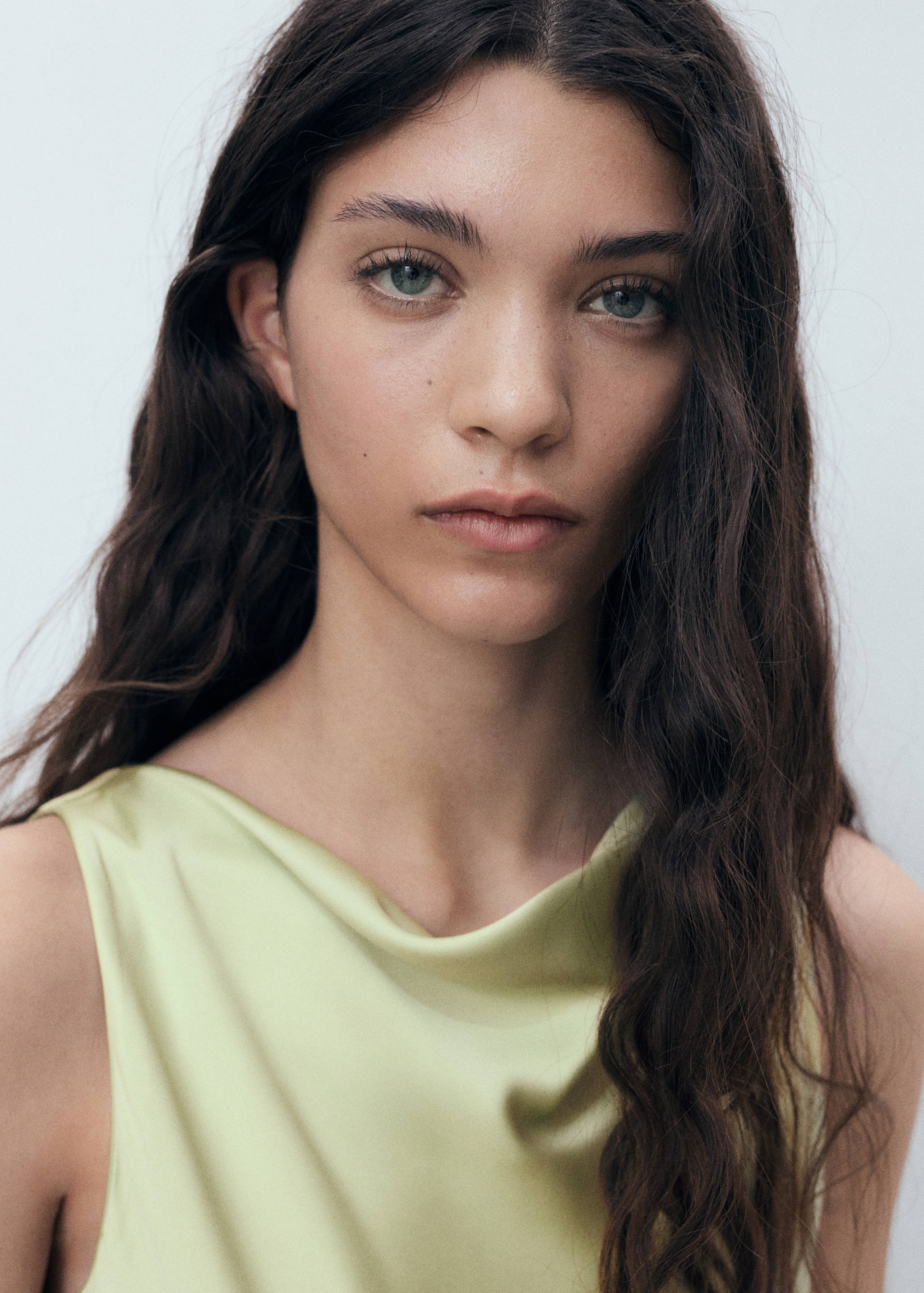 Combined dress with asymmetrical cut - Details of the article 1