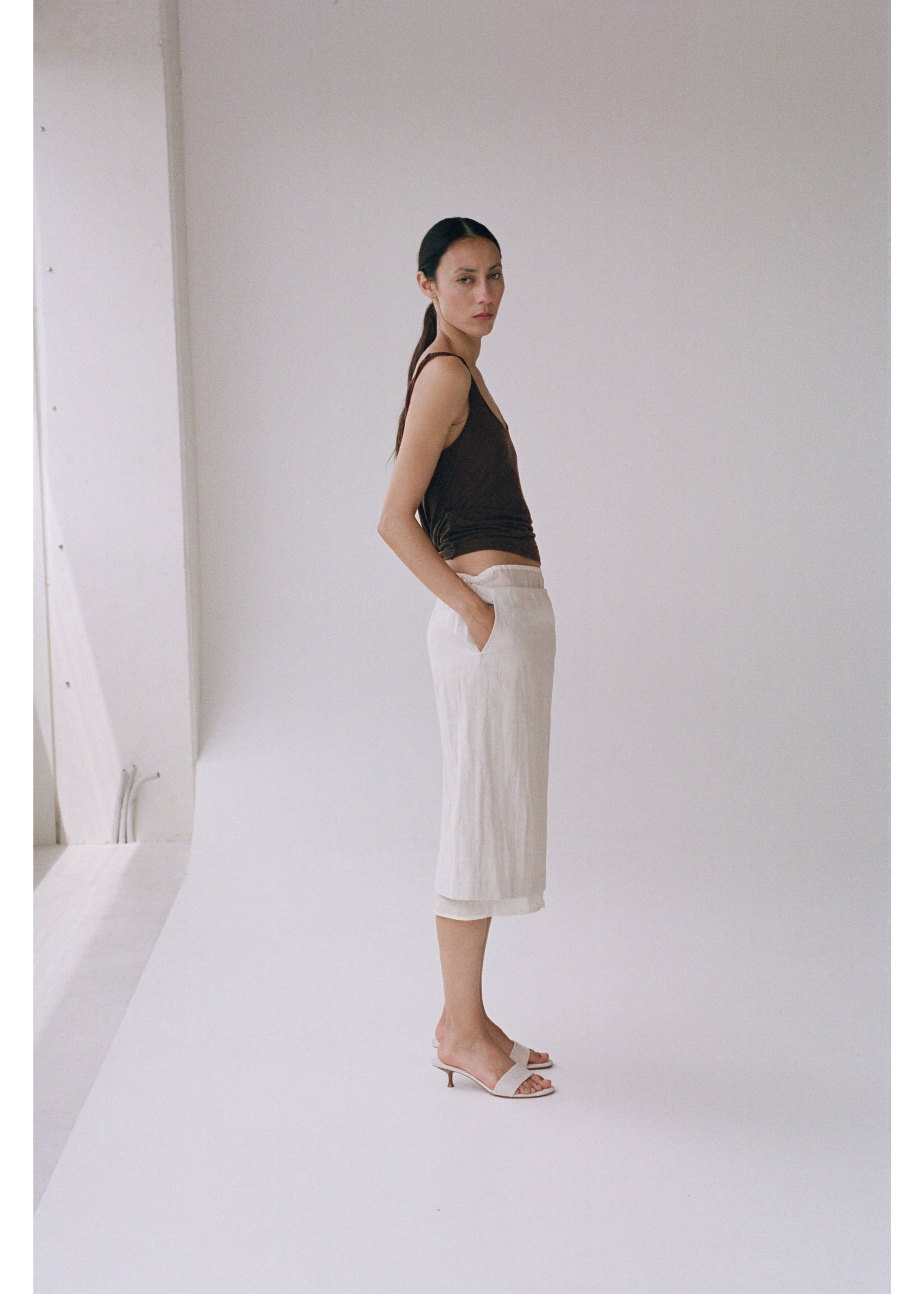 Kitten heel sandals - General plane, Beige. Ref: 17021128-00.