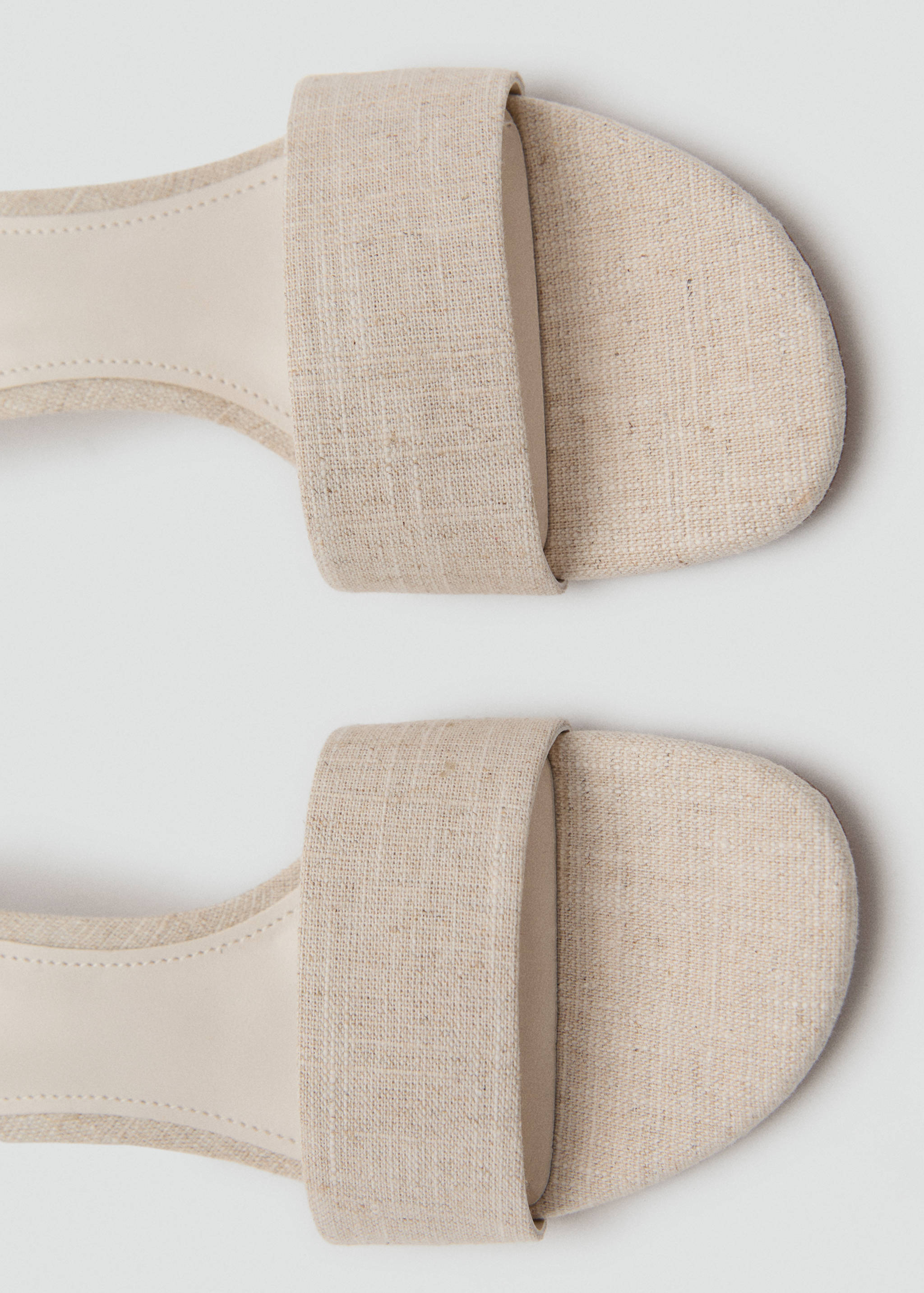 Kitten heel sandals - Details of the article 2