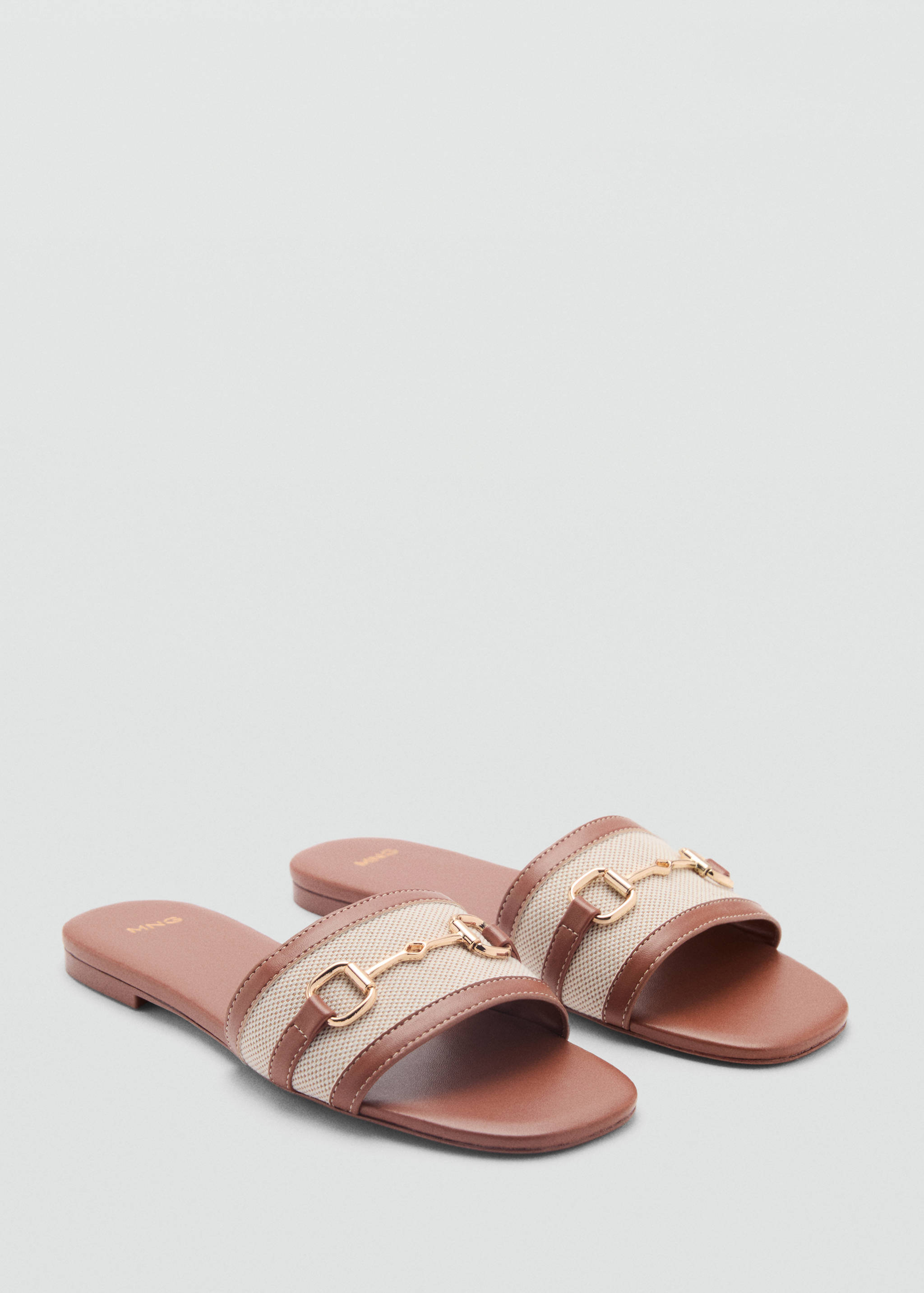 Sandals with buckle strap - Medium plane