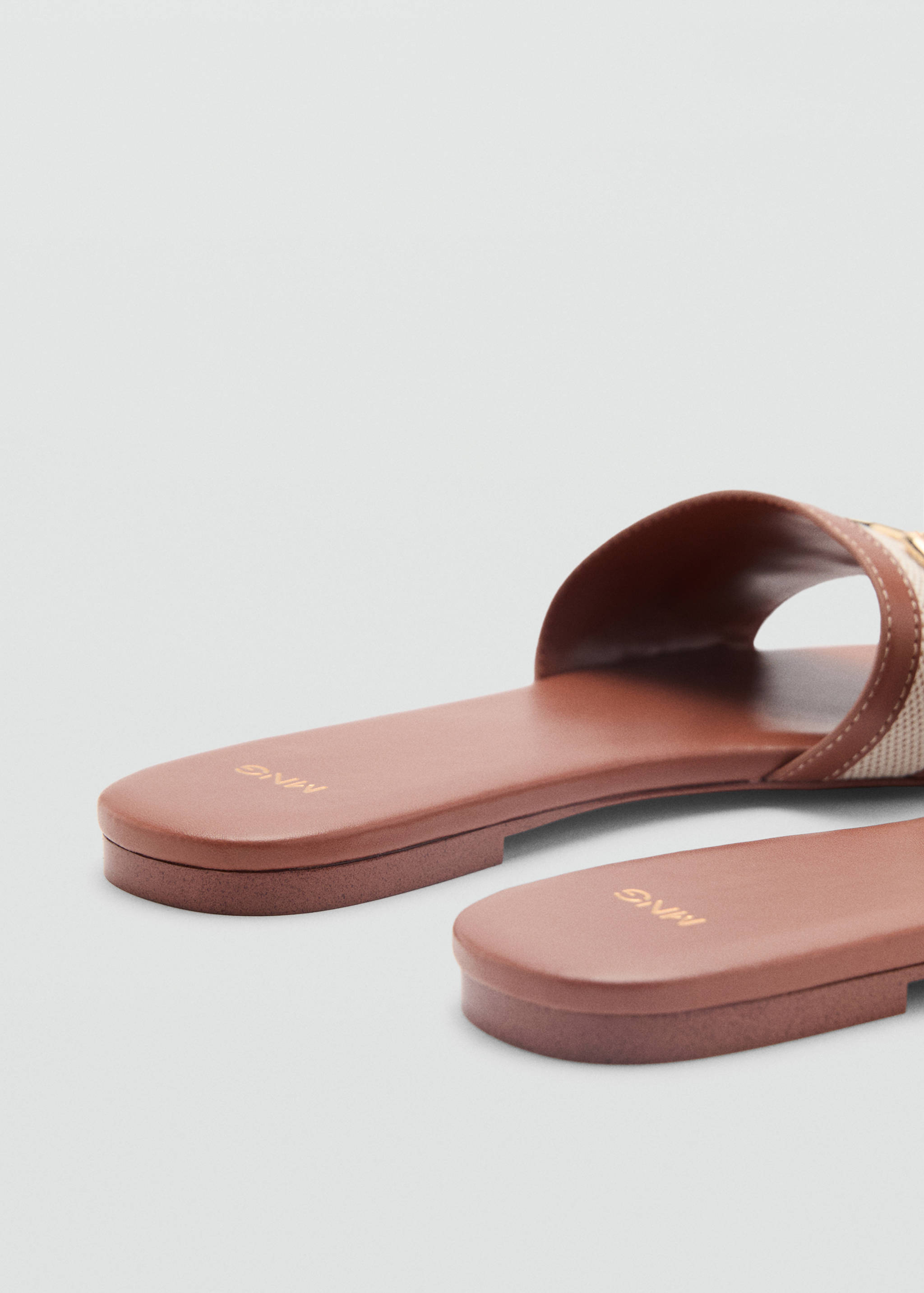 Sandals with buckle strap - Details of the article 1