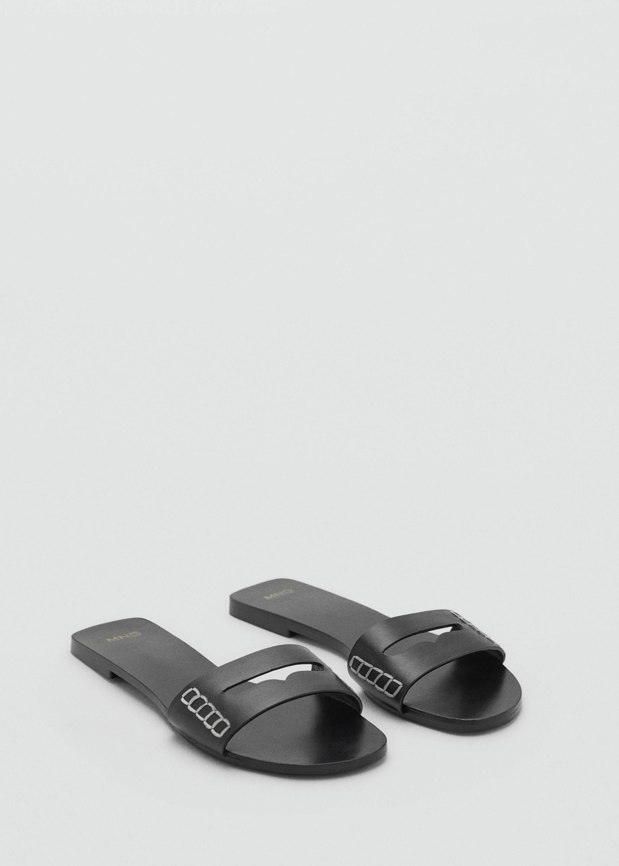 Leather sandals with a wide strap - Medium plane