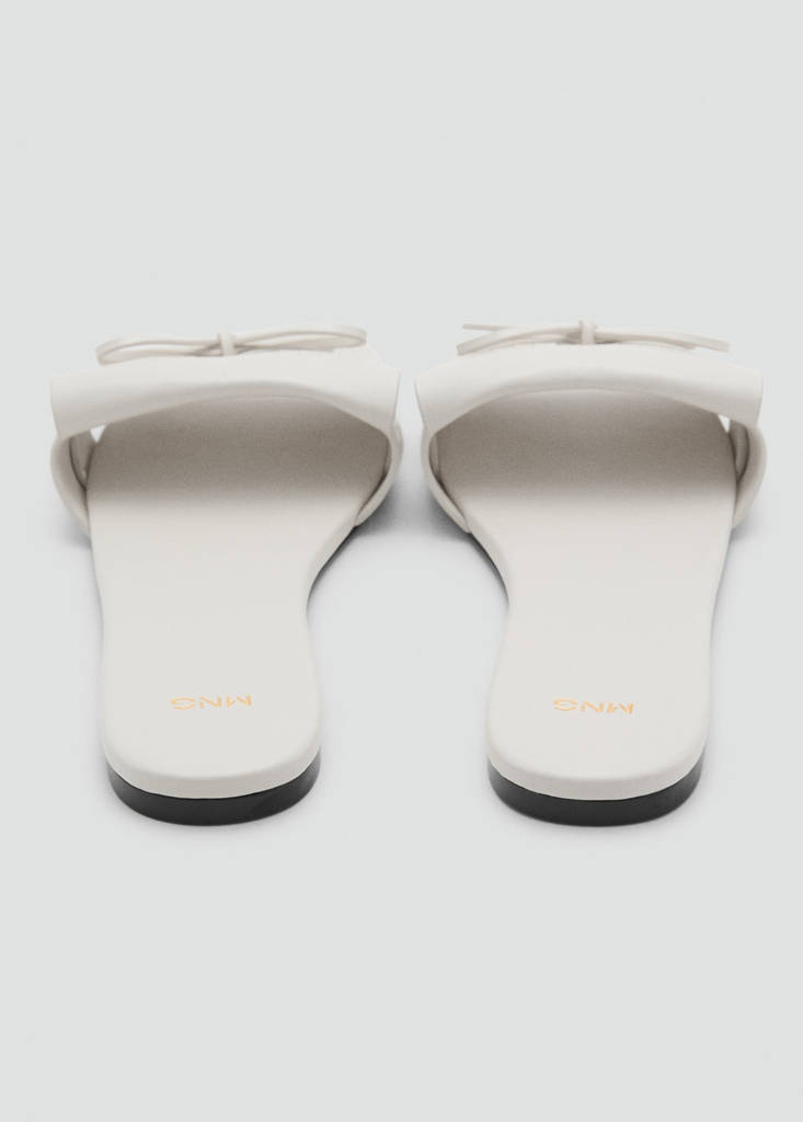 Fringed sandals with bow detail — White