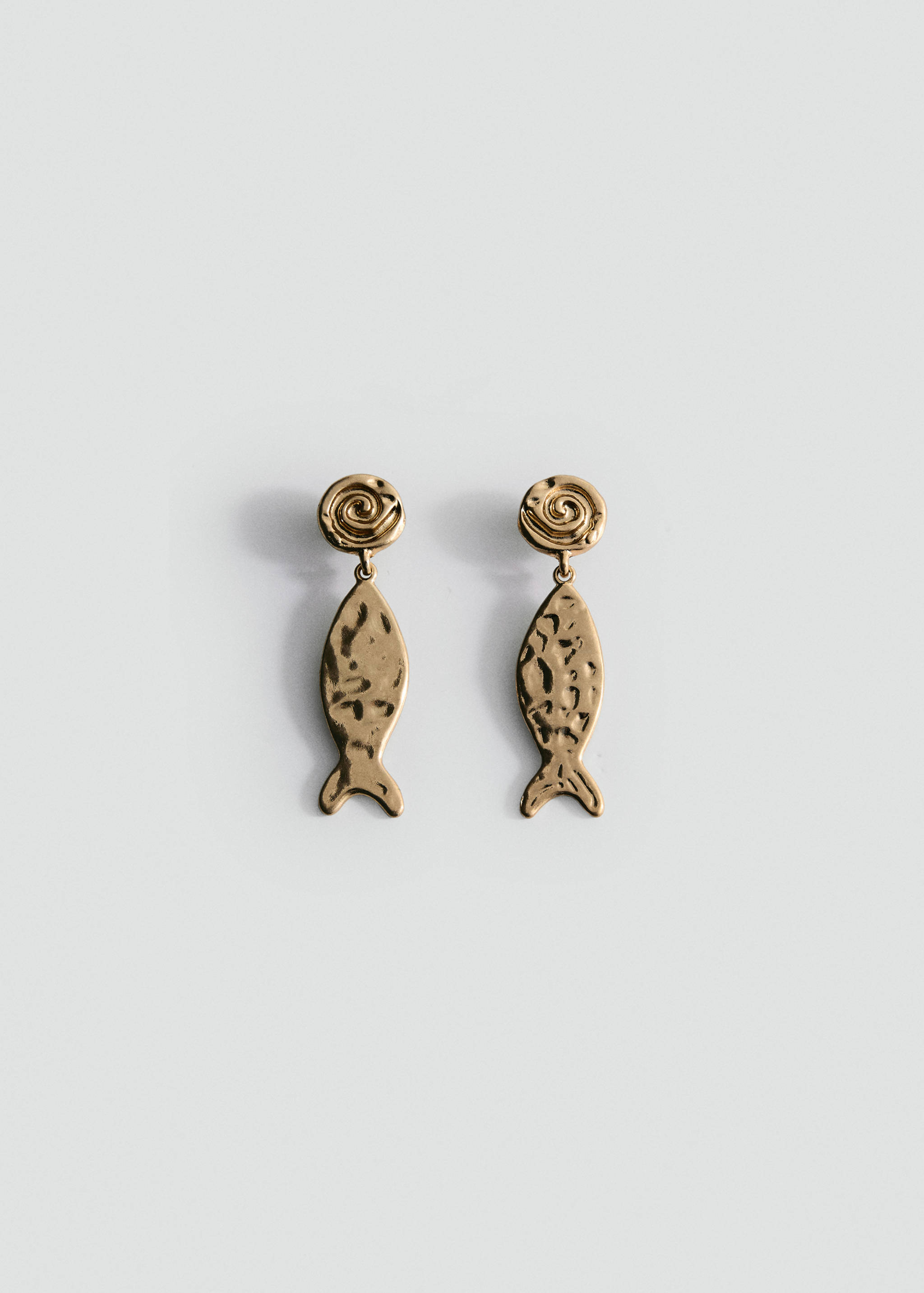 Textured fish earrings - Article without model